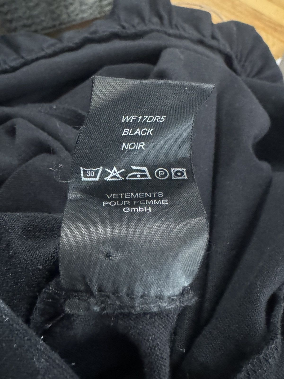 Vetements Vetements AW16 TFD Total F*cking Darkness Dress Size XS / US 0-2 / IT 36-38 - 8 Thumbnail