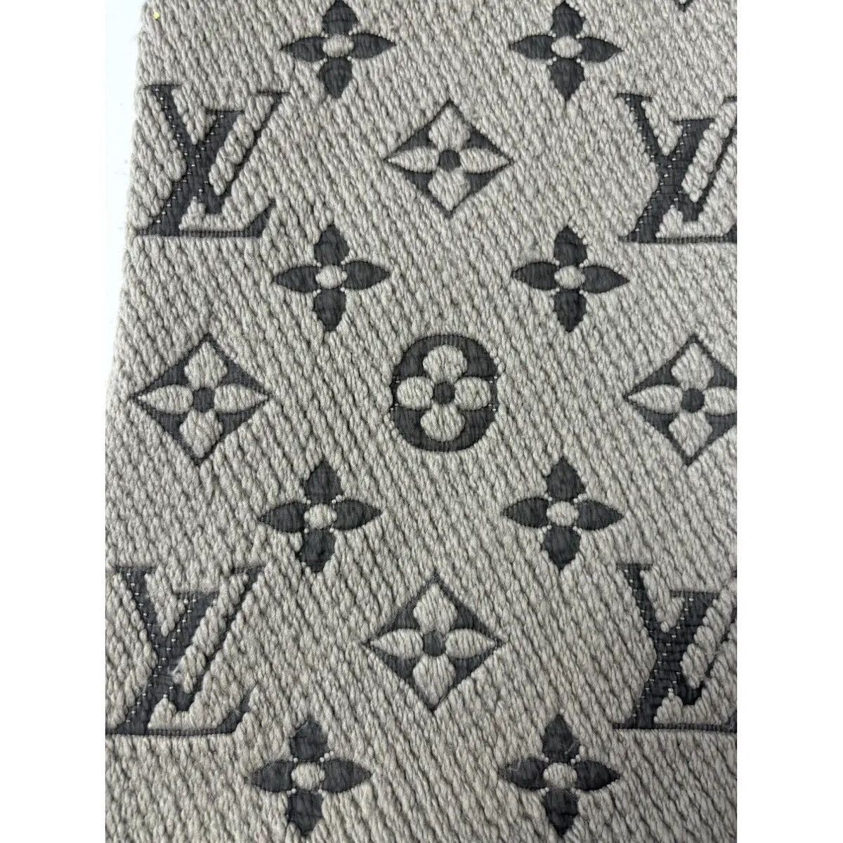 Louis Vuitton Louis Vuitton Logomania Wool Scarf Size ONE SIZE - 5 Thumbnail