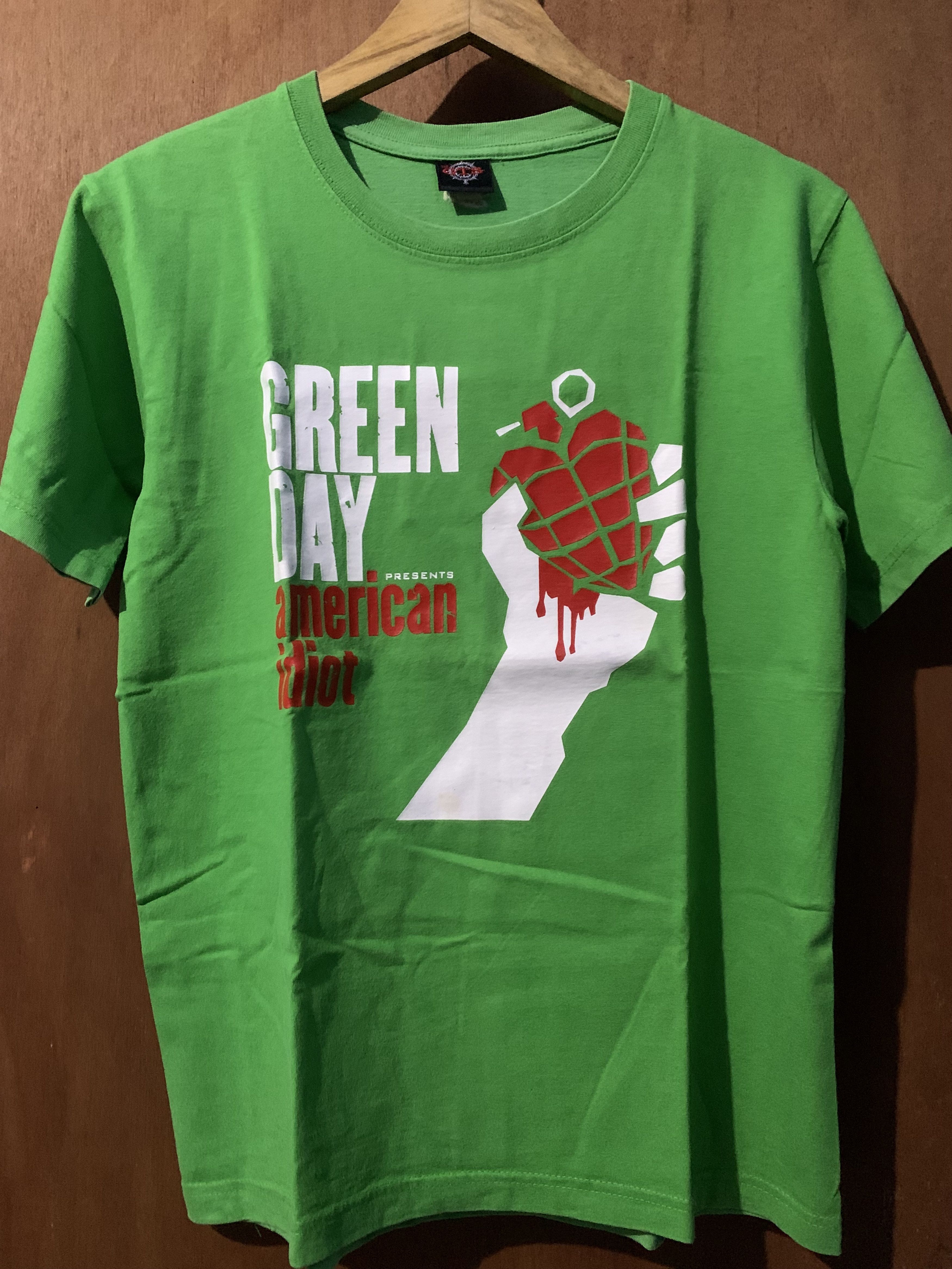 Band Tees Green Day American Idiot GTS Size US XXS / EU 40 - 1 Thumbnail