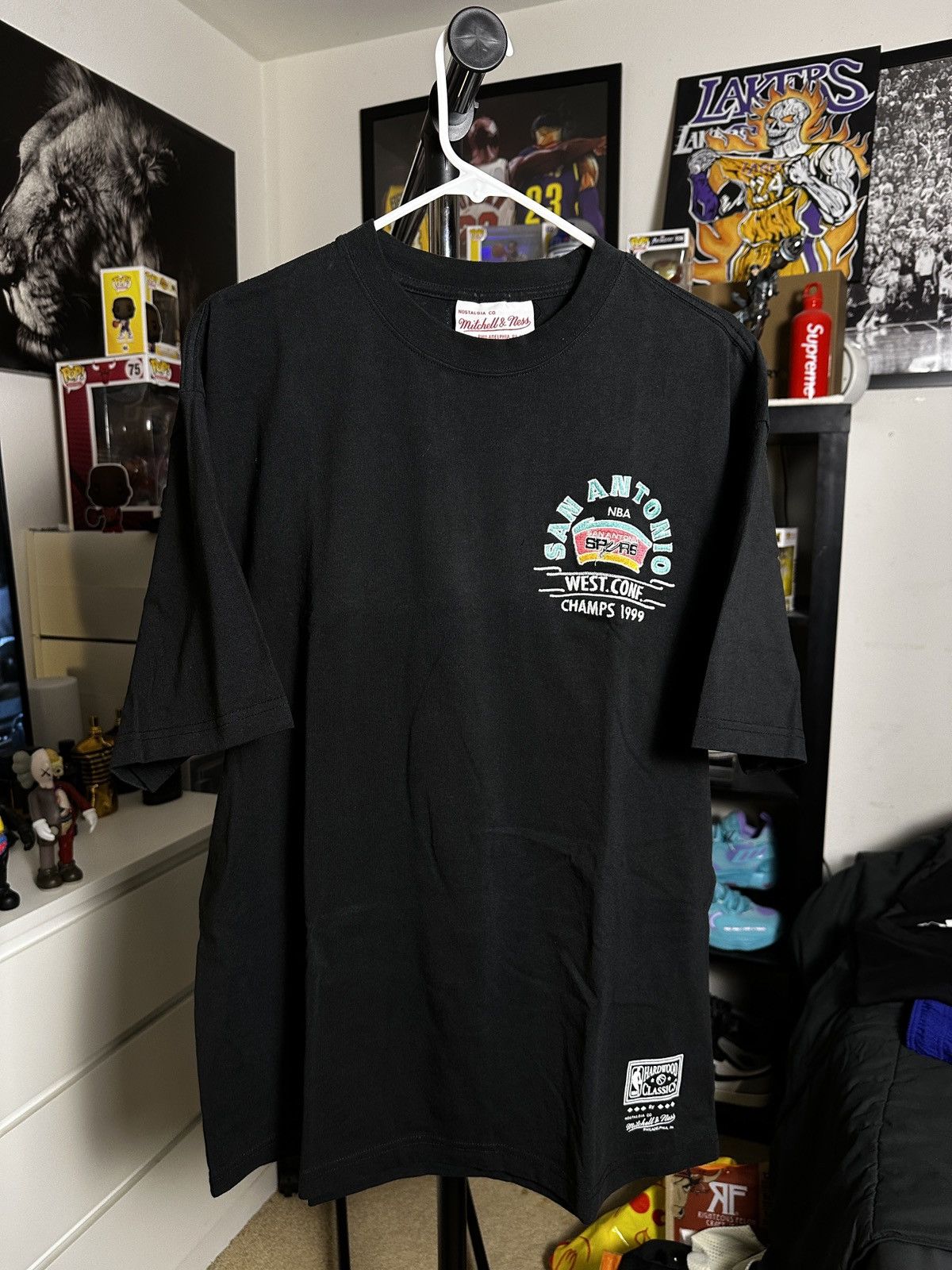 NBA Mitchell and Ness Spurs NBA Tee🏀🔥 Size US L / EU 52-54 / 3 - 1 Thumbnail