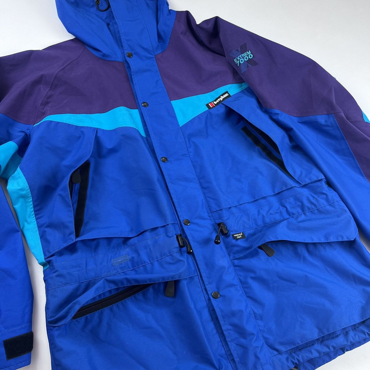 Berghaus Berghaus vintage Goretex Trango Extreme 7000 jacket Size US L / EU 52-54 / 3 - 3 Thumbnail