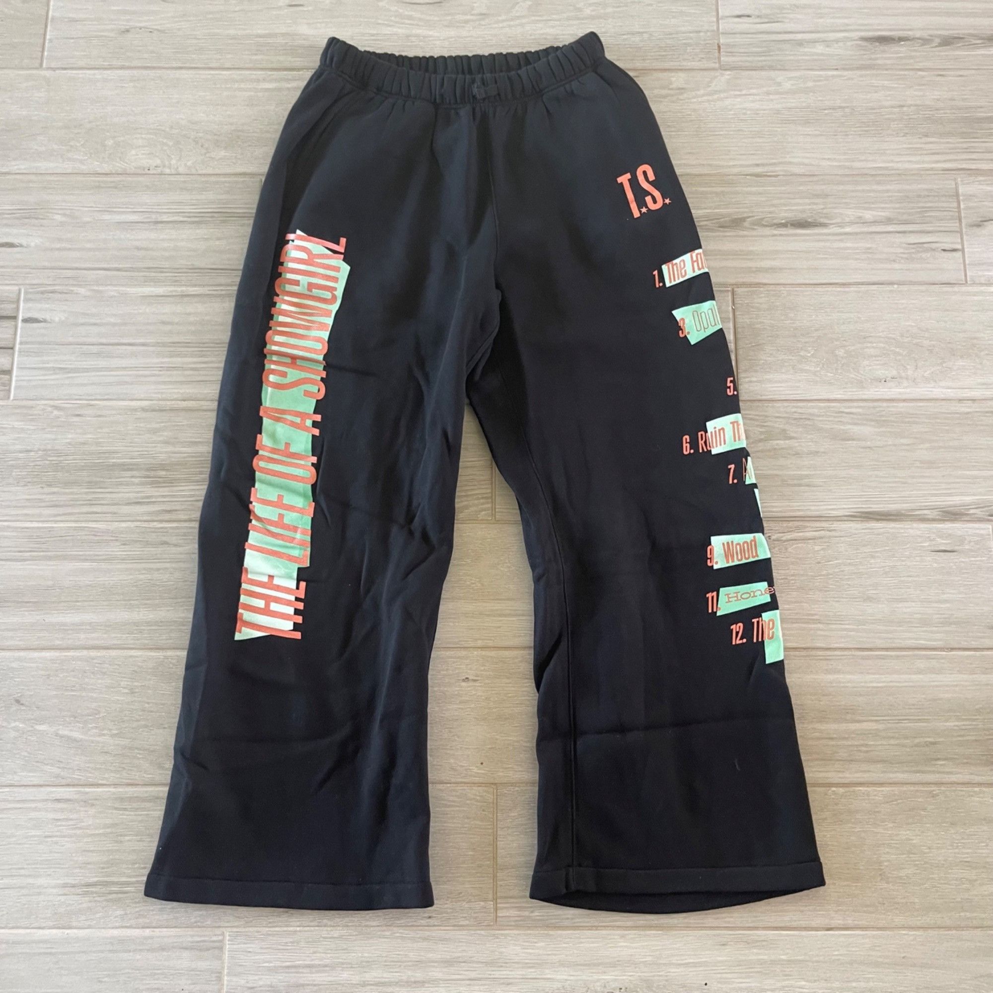 Band Tees NEW TAYLOR SWIFT The Life of a Showgirl Sweatpants M Size 28" / US 6 / IT 42 - 2 Thumbnail