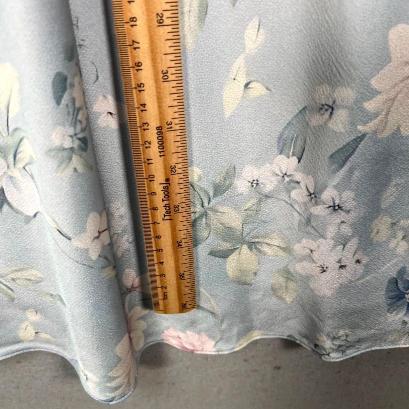 Vintage Maison Amory Womens Size Medium Floral Satin Midi Skirt Light Blue Size 32" / US 10 / IT 46 - 6 Thumbnail