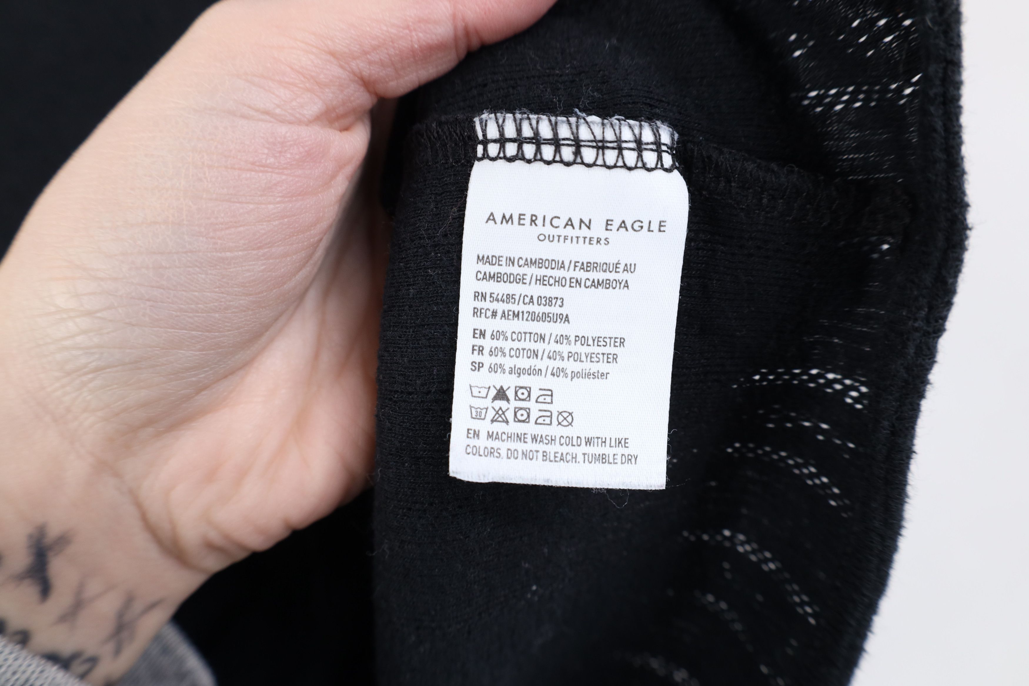 American Eagle Outfitters Vintage 90s Y2K American Eagle Tie Knit Button T-Shirt Black Size S / US 4 / IT 40 - 10 Thumbnail