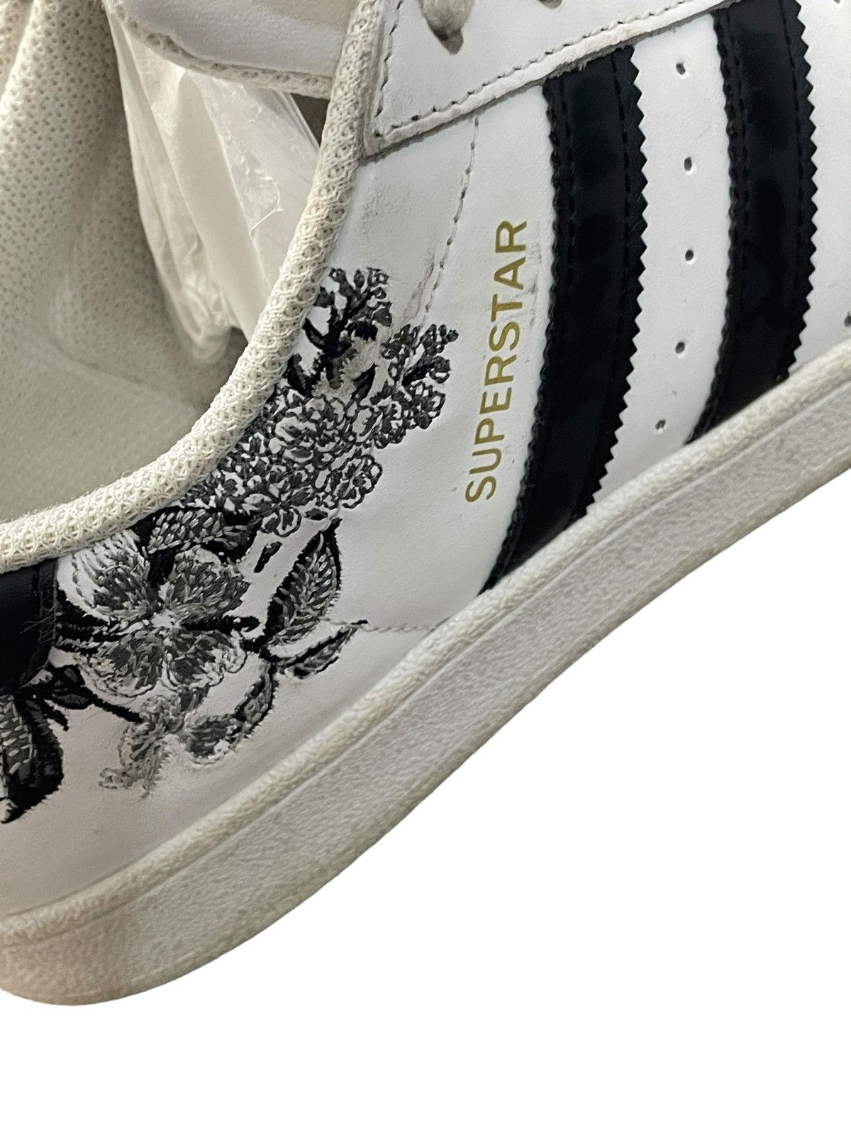 Adidas Adidas Floral Twist Shell Toe Superstar Sneakers Size US 8.5 / EU 41-42 - 3 Thumbnail