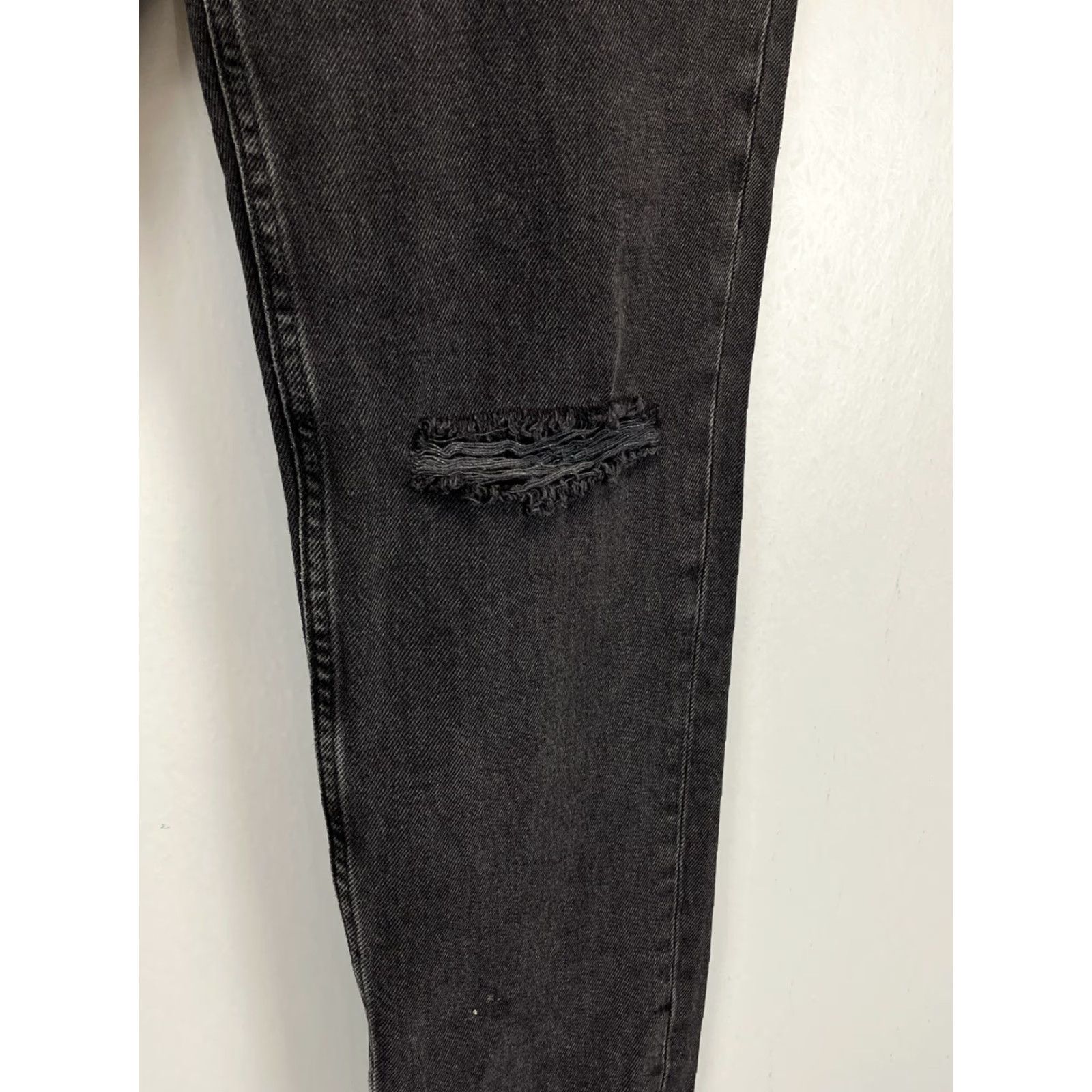 H&M H&M Jeans - Womens Boyfriend Distressed Low Waist Destroyed Denim 6 Light Black (Loose Fit) 27" Inseam Size 28" / US 6 / IT 42 - 5 Thumbnail