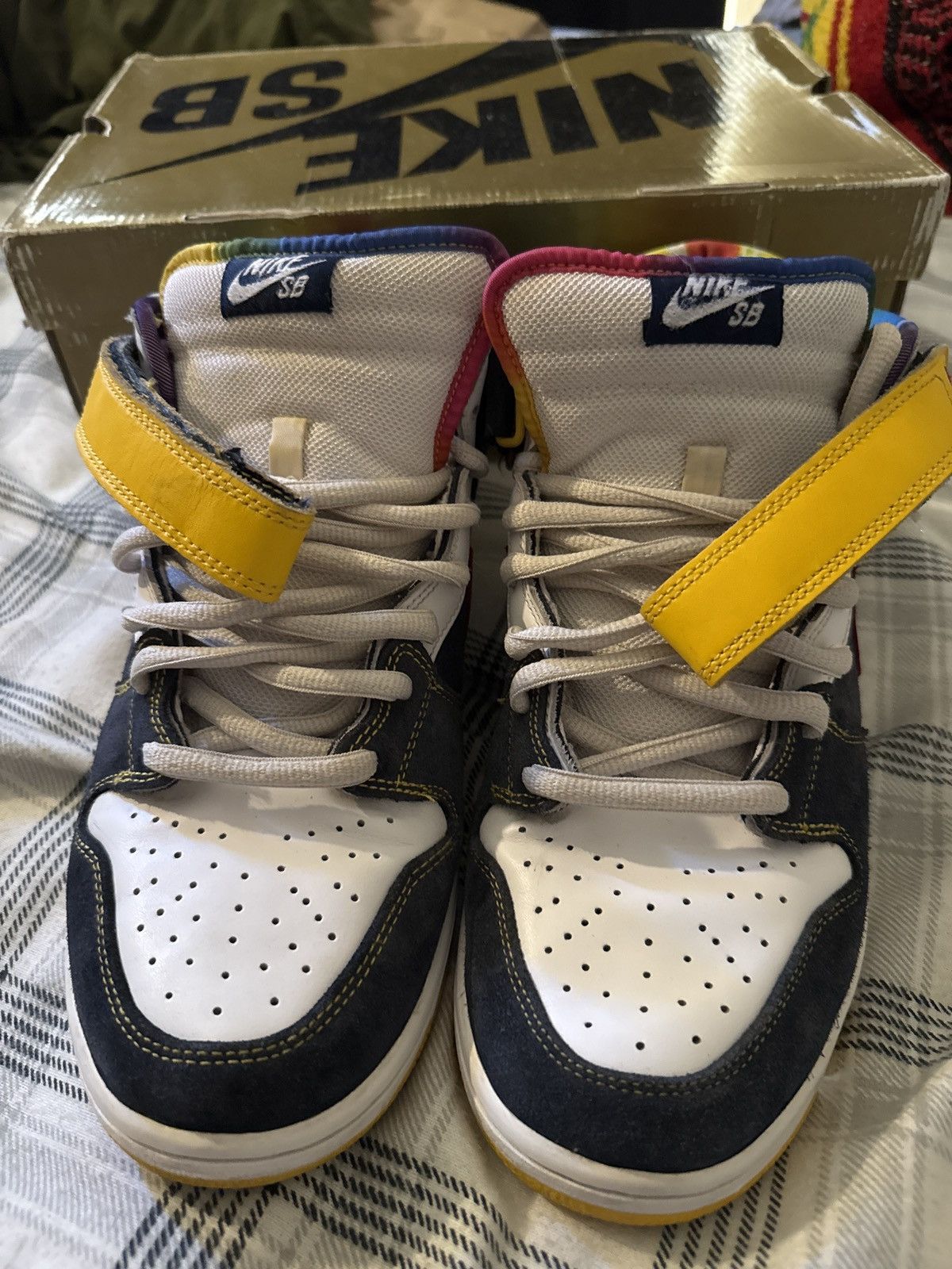 Nike SB Size 11 - Nike SB Dunk Mid Tie Dye 2008 (314383-461) Size US 11 / EU 44 - 3 Thumbnail