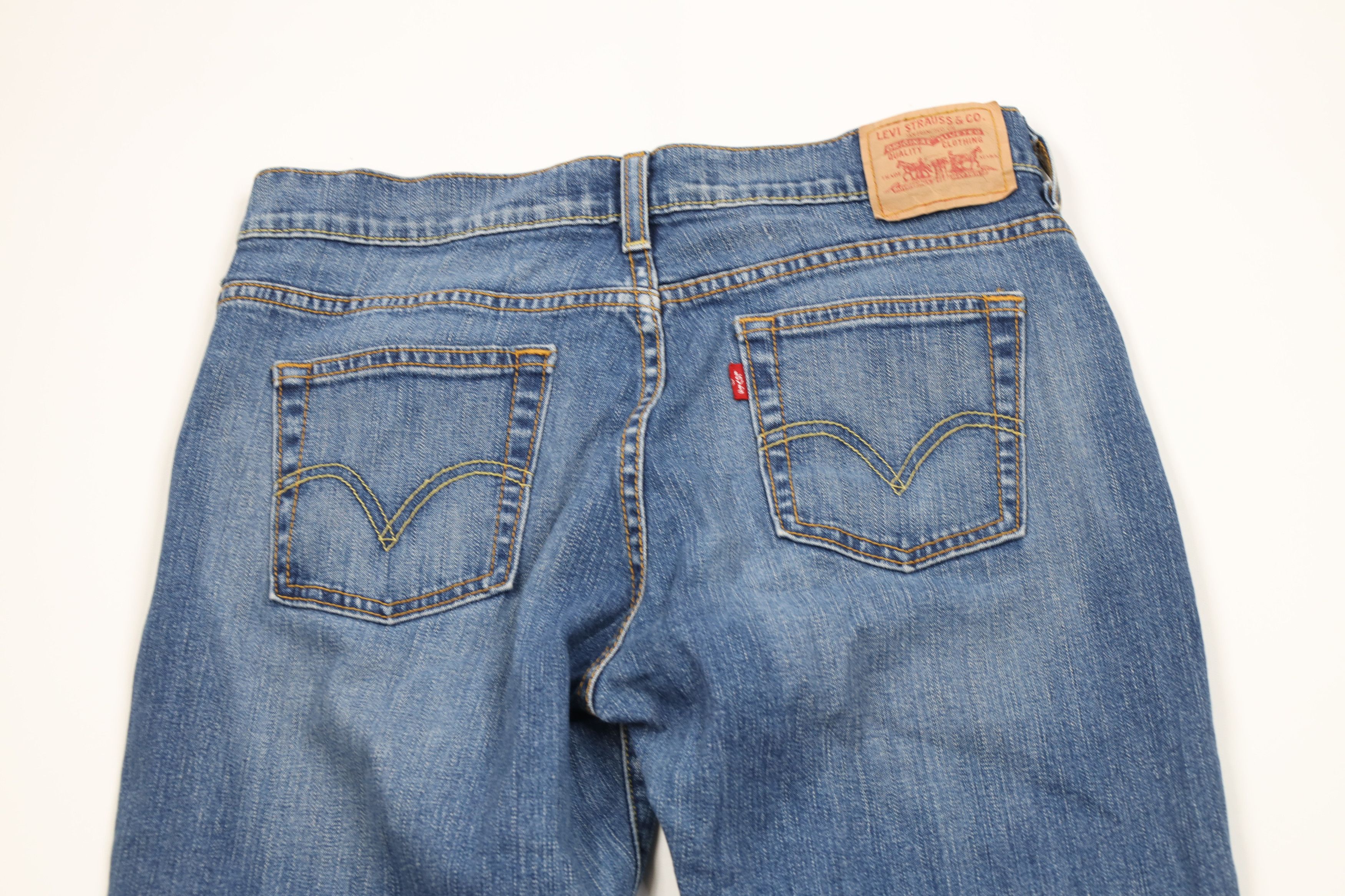 Levi's Vintage Y2K 2005 Levis 515 Flared Bootcut Wide Leg Jeans Size 28" / US 6 / IT 42 - 8 Thumbnail