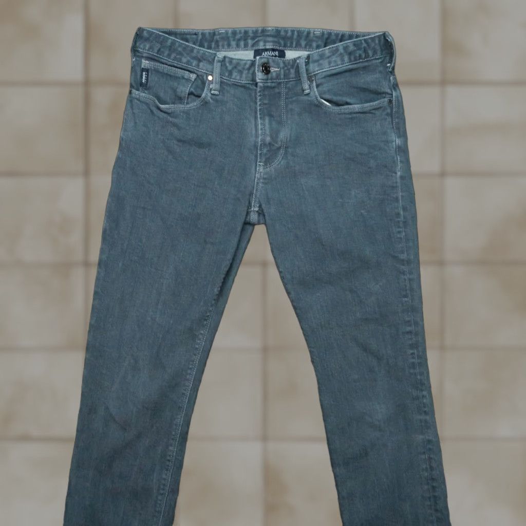 Vintage Armani Jeans Mens Jeans 31x31 5-Pocket Straight Denim Gray Blue Cotton Denim Vintage No Size US 31 - 1 Thumbnail