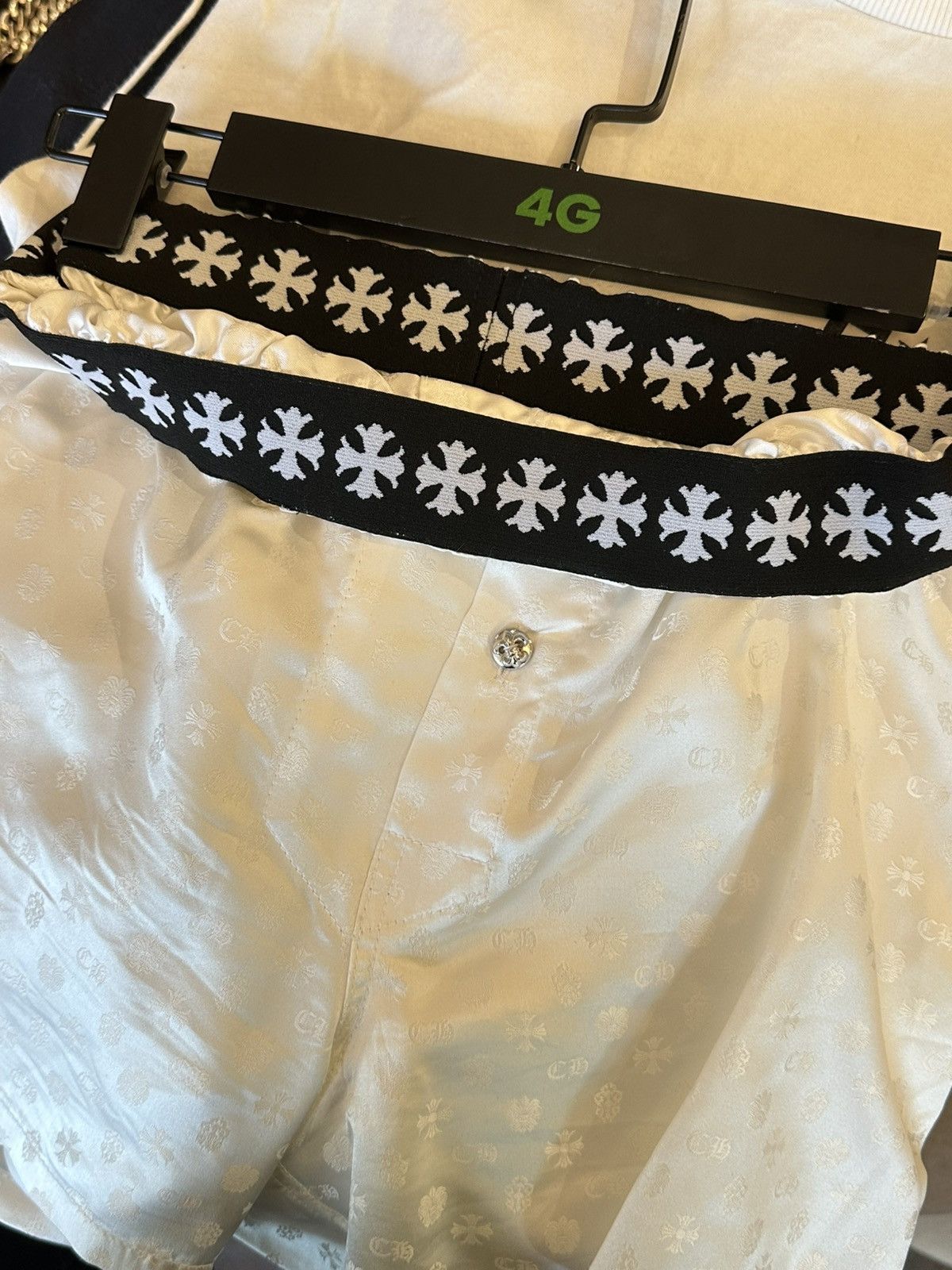 Chrome Hearts CHROME HEARTS SILK PRINT SHORTS Size 28" / US 6 / IT 42 - 4 Thumbnail