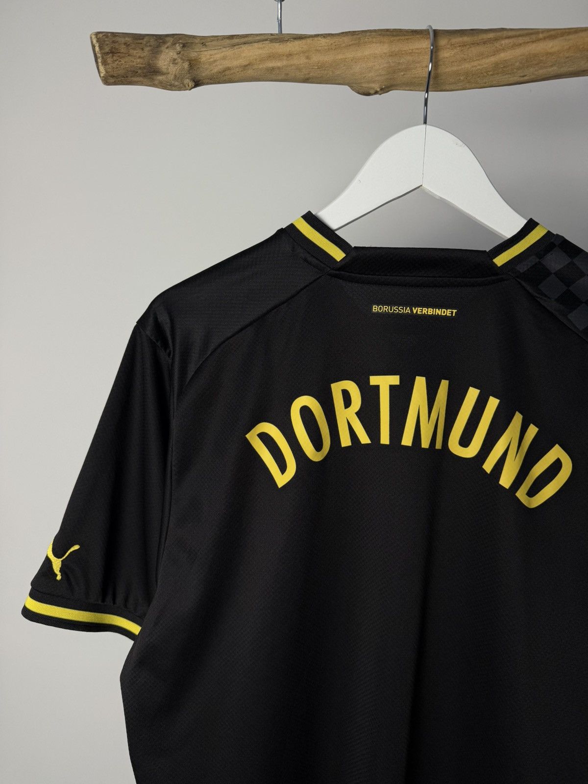 Puma Borussia Dortmund Puma 22-23 Soccer Jersey Size US XL / EU 56 / 4 - 10 Thumbnail