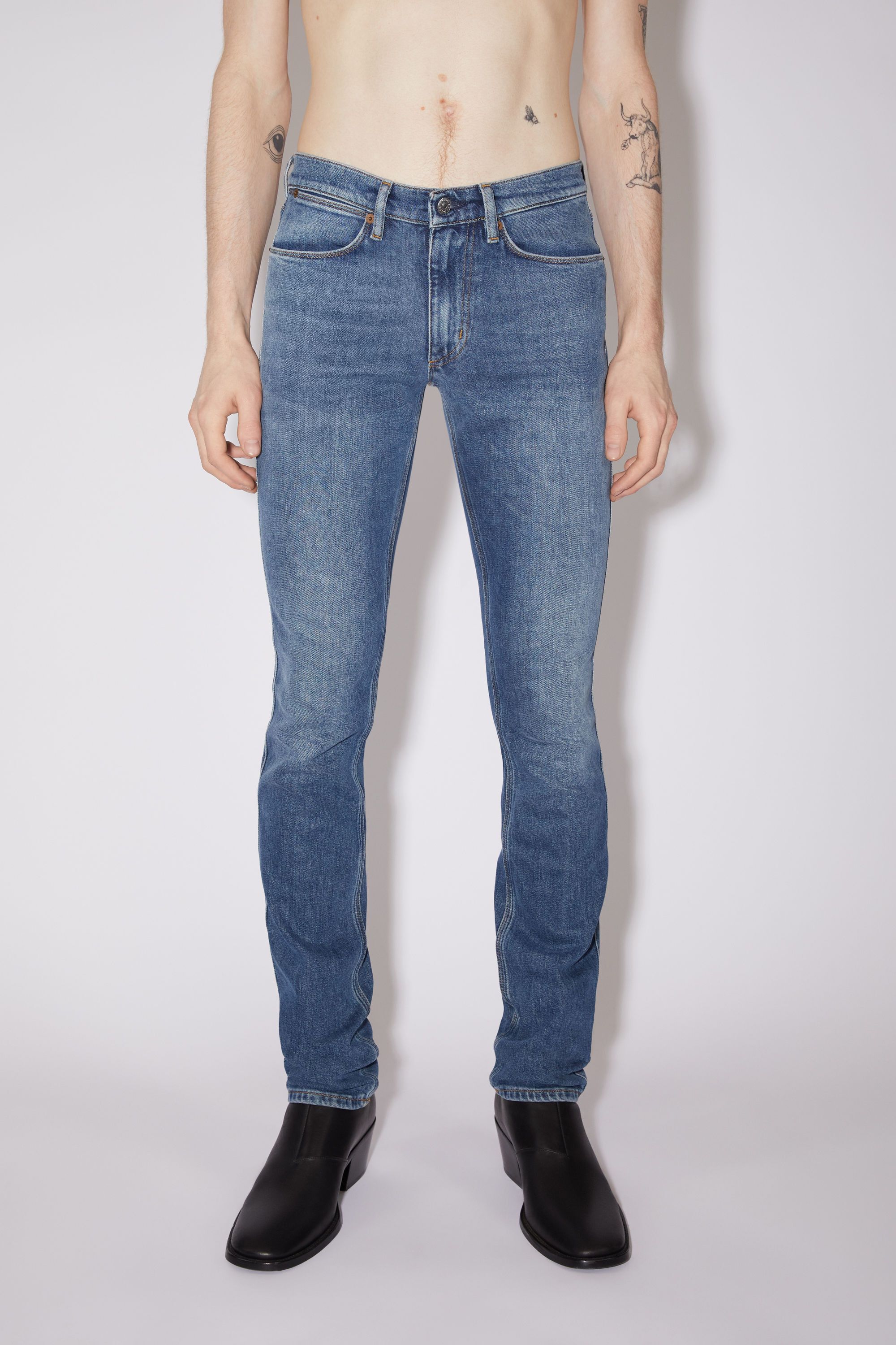 Acne Studios BNWT AW22 ACNE STUDIOS MAX MID BLUE SLIM FIT JEANS 34 Size US 34 / EU 50 - 1 Thumbnail