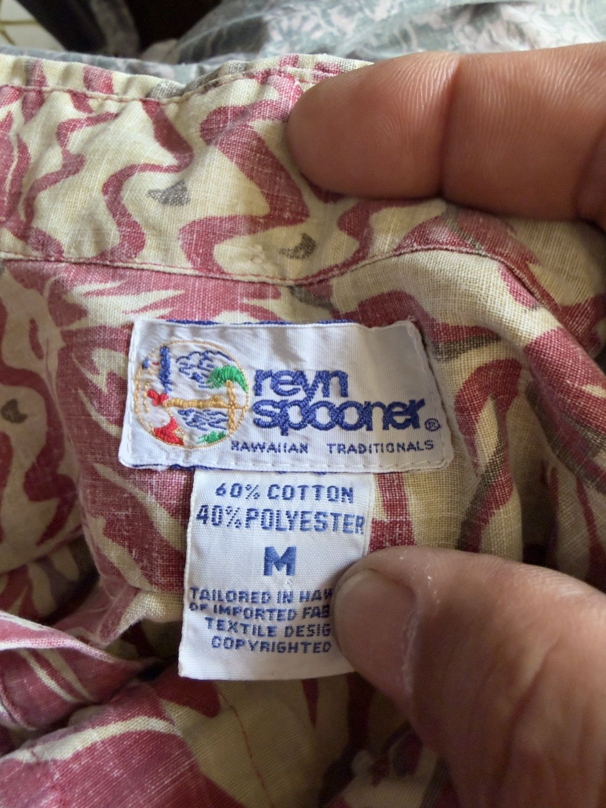 Reyn Spooner PreOwned Reyn Spooner Hawaiian Print Red/Beige Men's M Size US M / EU 48-50 / 2 - 4 Thumbnail