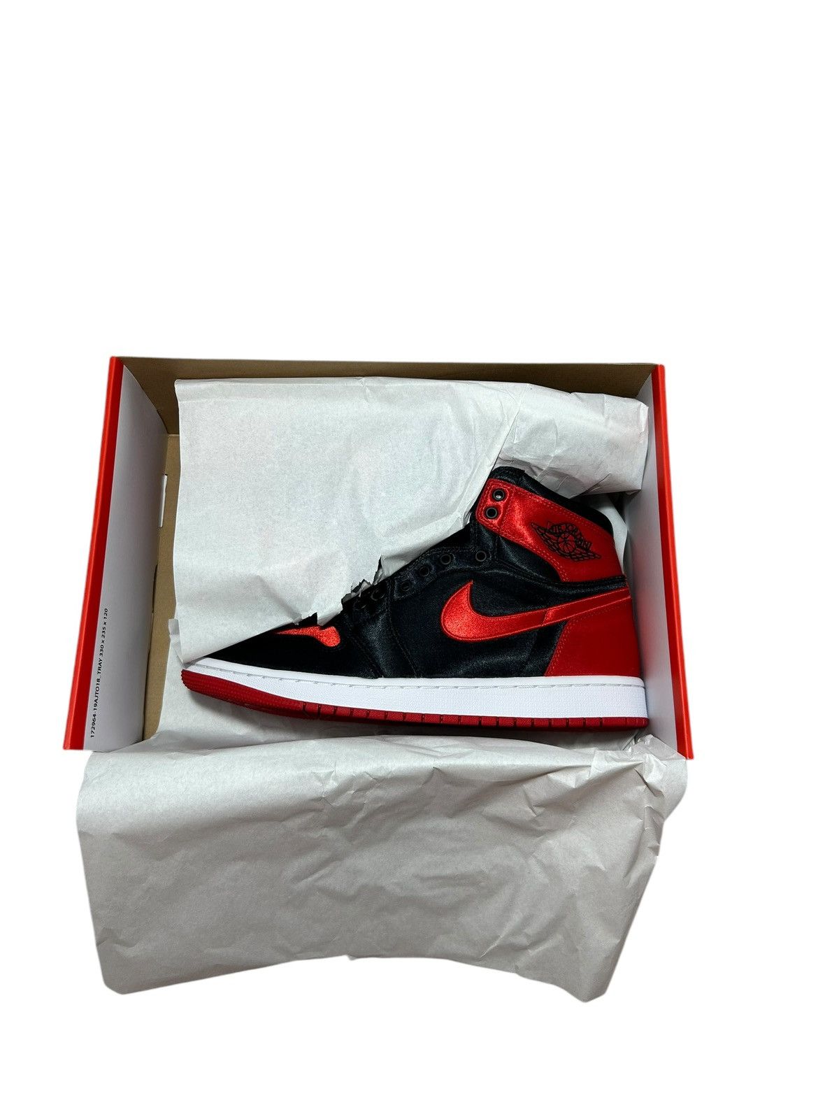Nike Jordan 1 Retro High OG Satin Bred Size US 11 / EU 44 - 8 Thumbnail