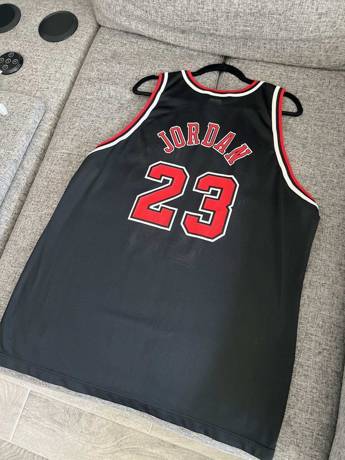 Champion Chicago Bulls Michael Jordan vintage 1999 Jersey size 49 (M) Size US M / EU 48-50 / 2 - 4 Thumbnail
