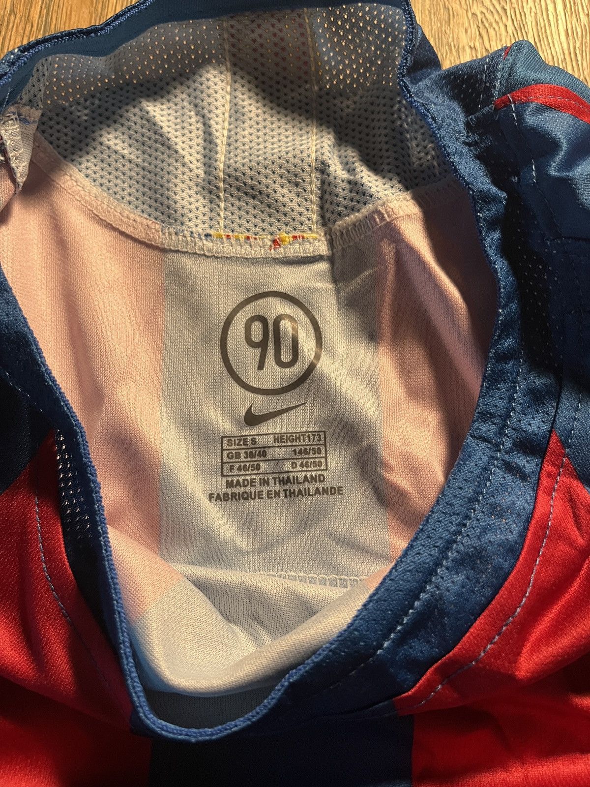 Nike Barca Retro Jersey Size US S / EU 44-46 / 1 - 4 Thumbnail