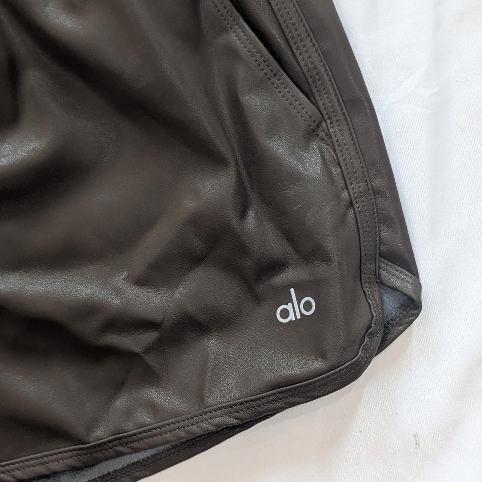 Alo Alo Yoga Faux Leather Power Hour Shorts Size Large Brown NWT Size 36" / US 14 / IT 50 - 4 Thumbnail