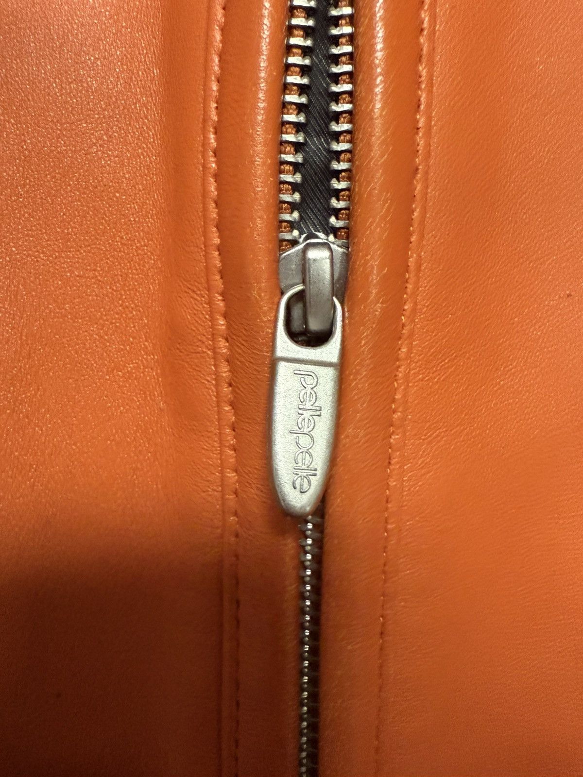 Pelle pelle leather bomber jacket sz small