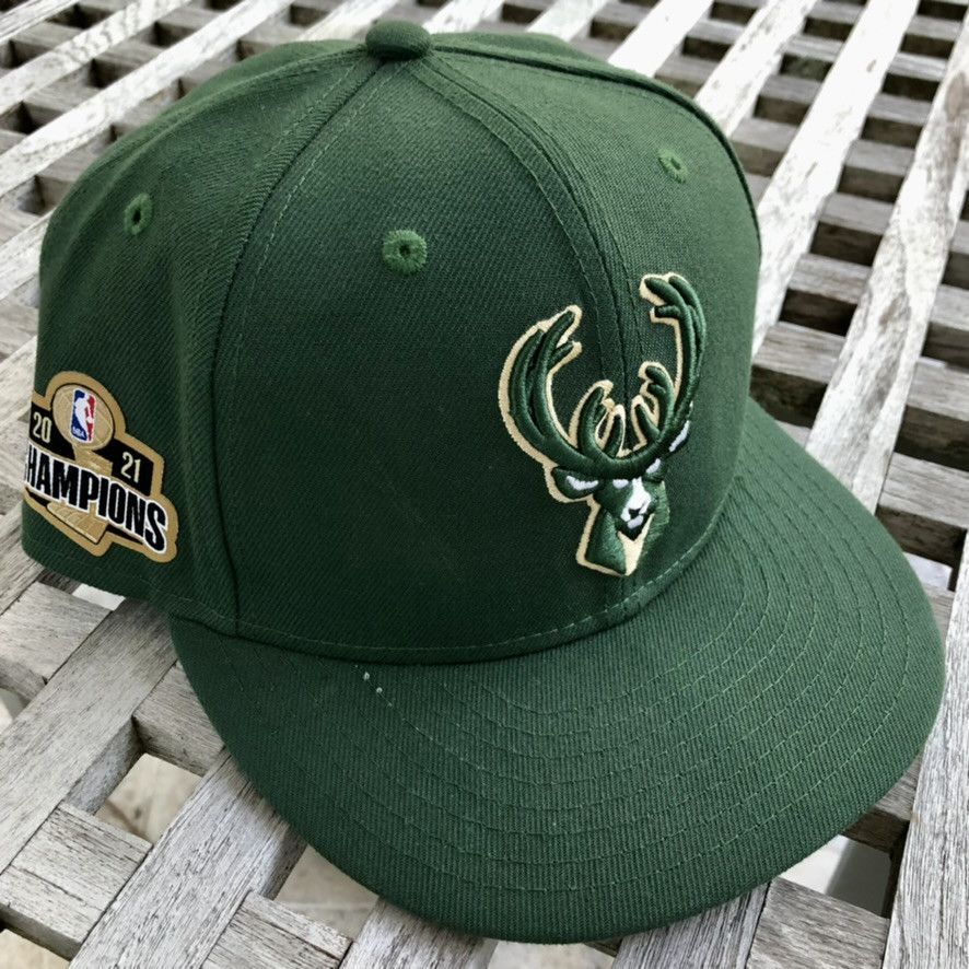New Era Milwaukee Bucks 2021 NBA Finals Champions Patch Snapback Hat Size ONE SIZE - 1 Thumbnail