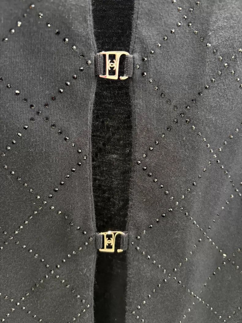 Chanel Chanel The latest black diamond rhinestone top T-shirt in Size XS / US 0-2 / IT 36-38 - 3 Thumbnail