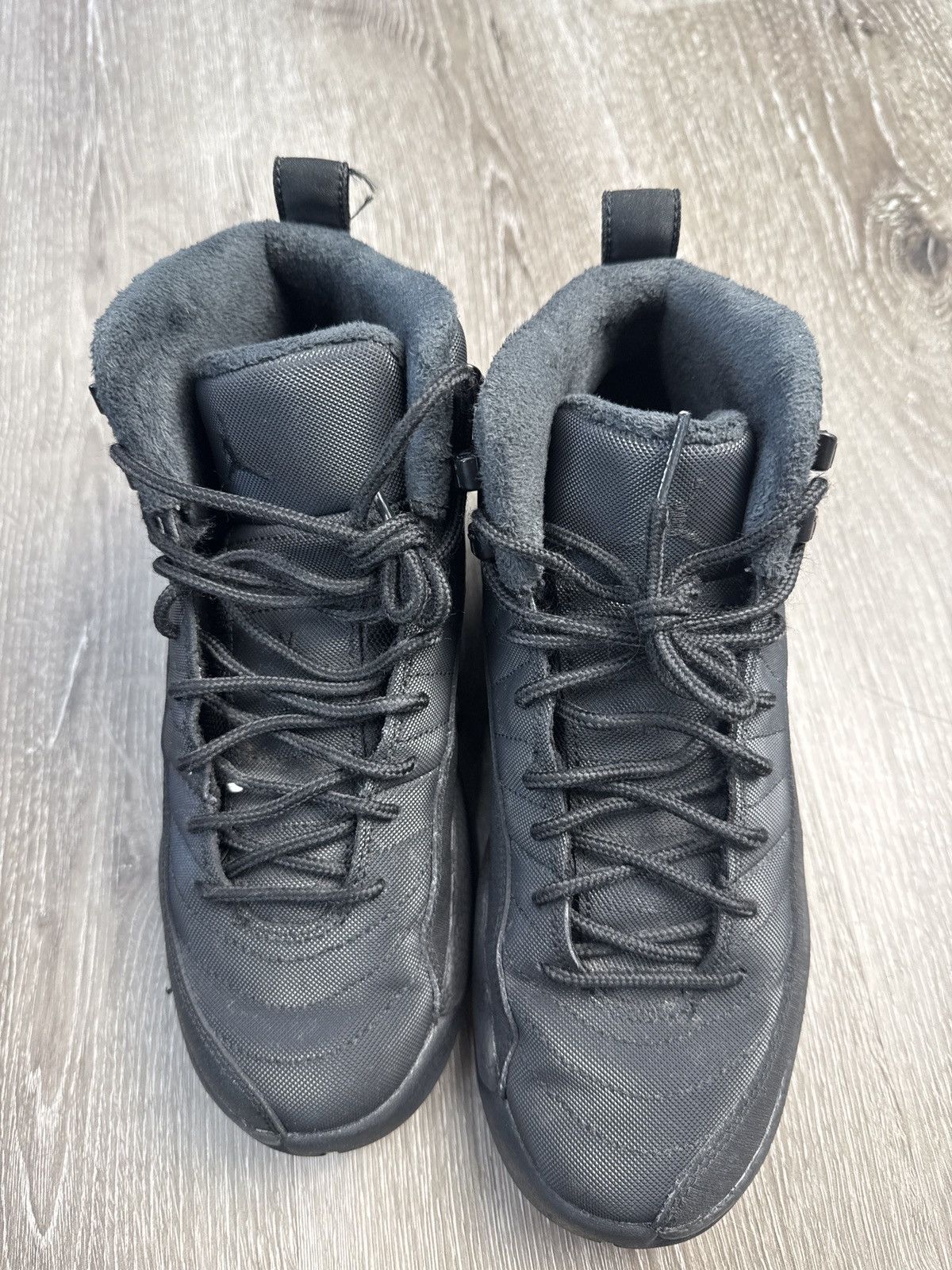 Jordan Brand Jordan 12 “Winter Black” (GS) **PRE-OWNED** Size US 6 / EU 39 - 3 Thumbnail