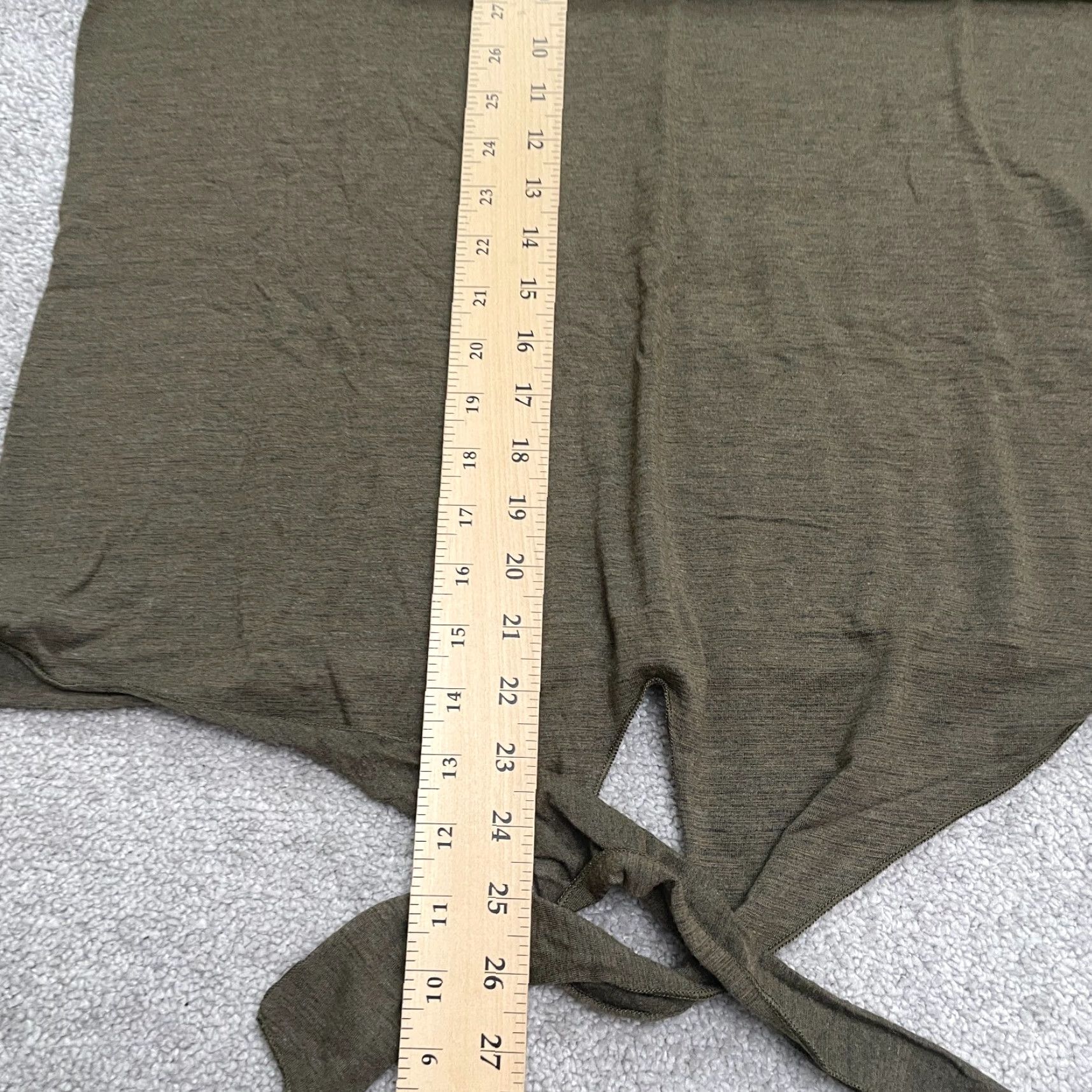 Vintage Elizabeth Blouse Shirt Womens Large Army Green Short Sleeve Round Neck Tie Front Casual Knit Rayon Regular Size L Clothing Size L / US 10 / IT 46 - 7 Thumbnail
