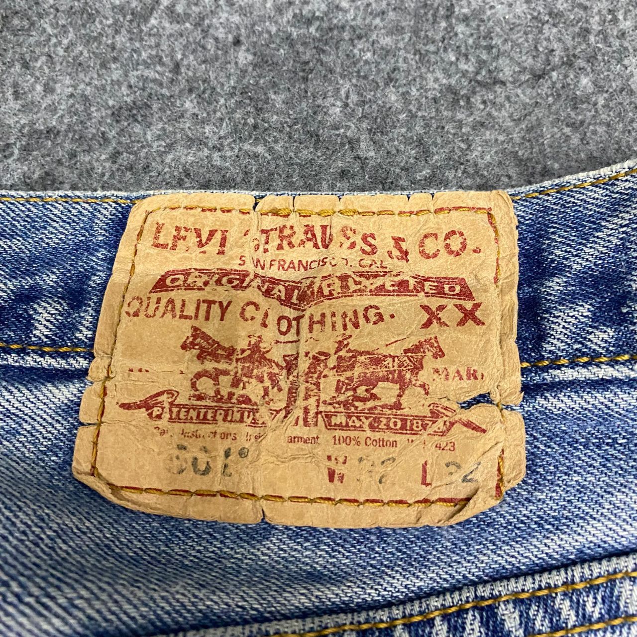 Levi's 💥Vintage Levis 501 Distressed denim Kurt Cobain Style Size US 32 / EU 48 - 13 Thumbnail