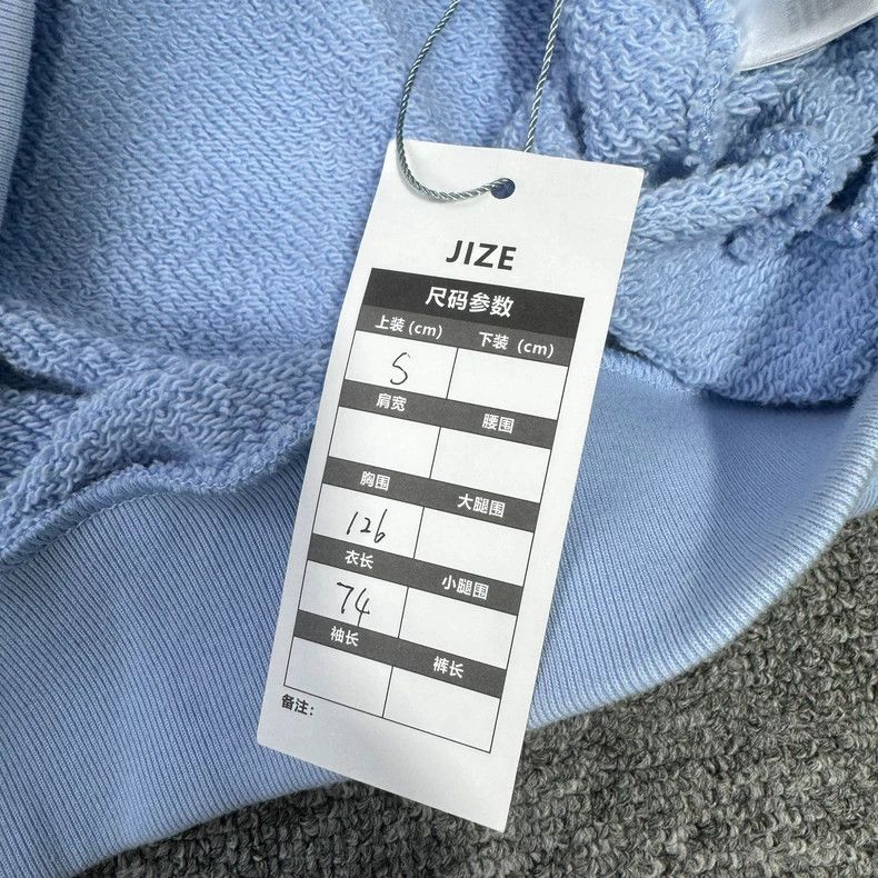 Gucci Gucci Valentine's Day Limited Square Apple Sweatshirt Size US S / EU 44-46 / 1 - 6 Thumbnail