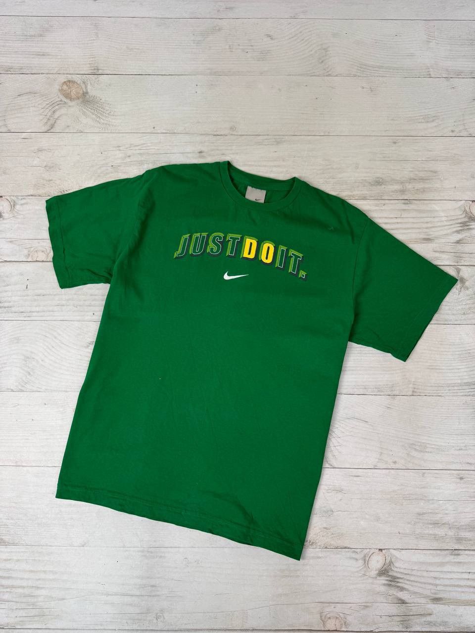 Nike Vintage Nike Just Do It Big Logo T Shirt 00s Center Swoosh Size US XL / EU 56 / 4 - 1 Thumbnail