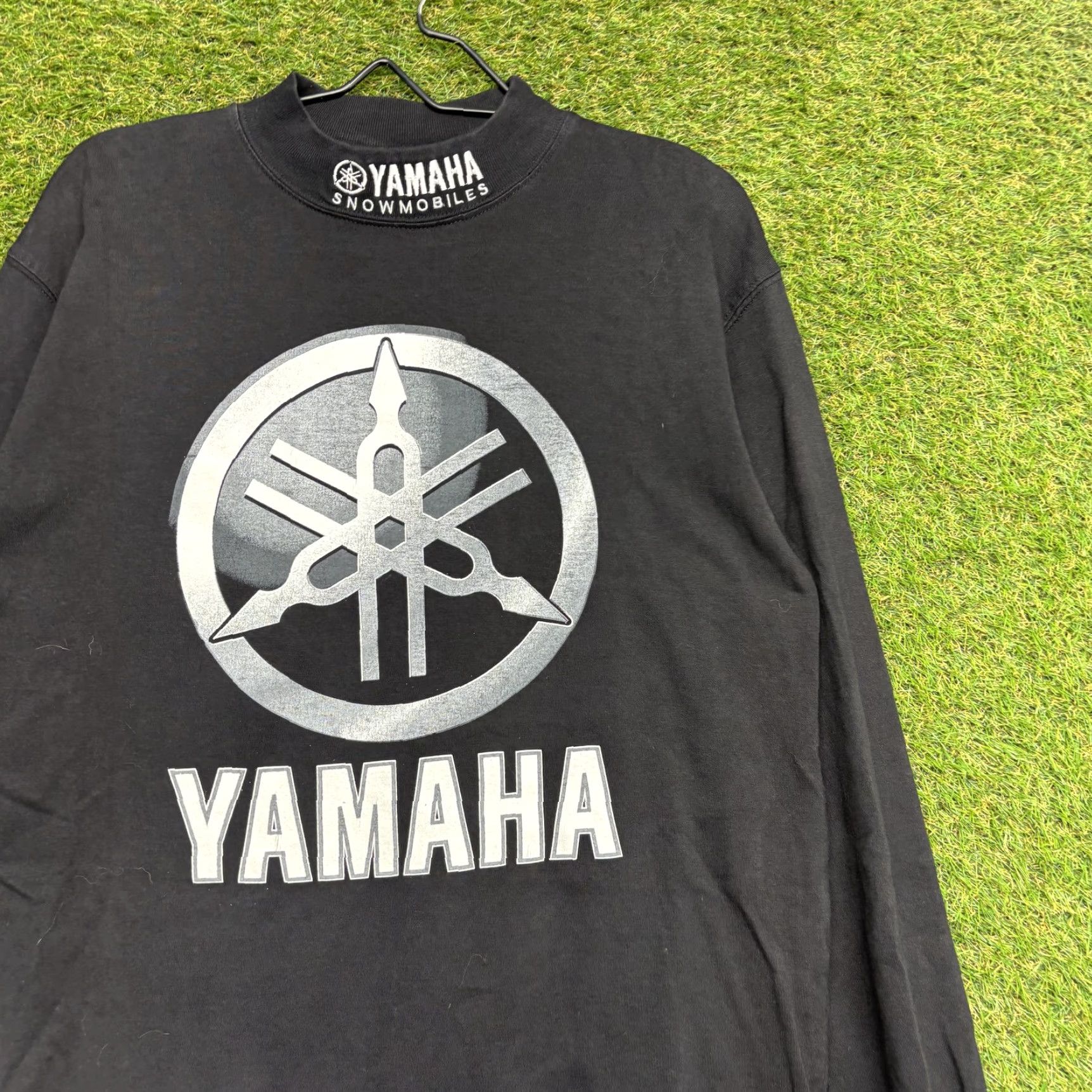 VINTAGE Yamaha Motorcycle T-Shirt Mens Large Black Long Sleeve Logo Graphic Motorsports 90s Sweatshirts Hoodies