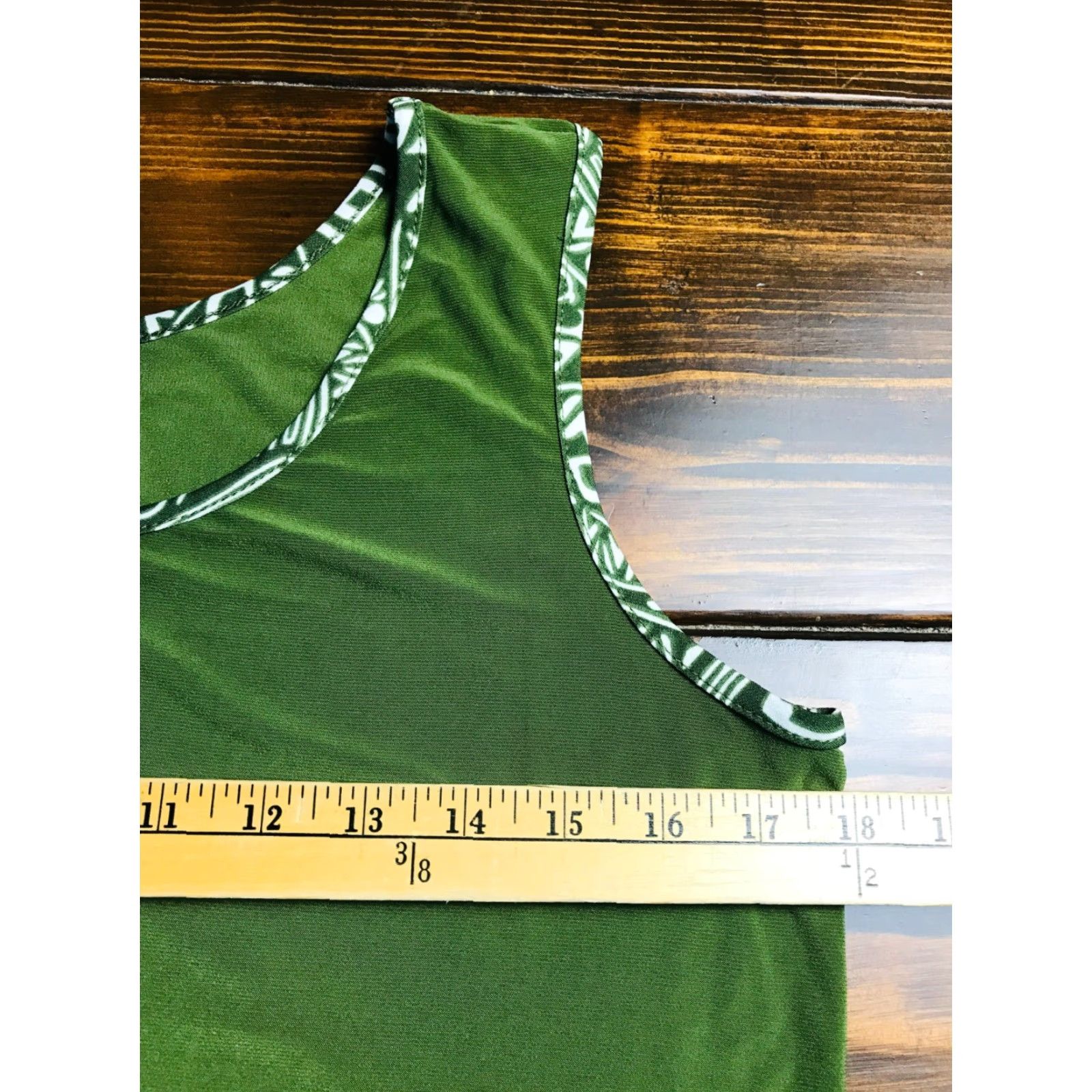 Velvet Midnight Velvet Tank Shirt Women's Small Green White Sleeveless Tank Top Modern Basics Casual, Sleeveless, VINTAGE No? Wait Size S / US 4 / IT 40 - 3 Thumbnail