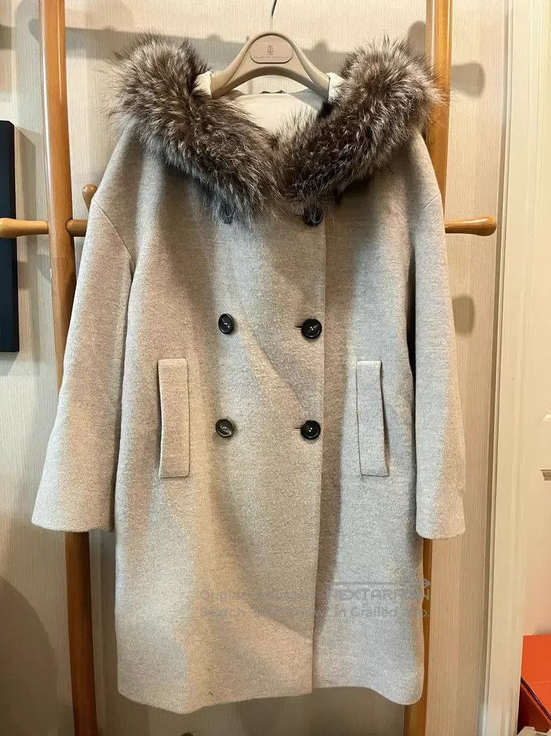 Brunello Cucinelli Brunello Cucinelli Fur Collar Fur Pelt Beaded Cashmere Bla Size XS / US 0-2 / IT 36-38 - 2 Thumbnail