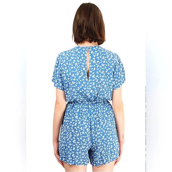 Rails Sophia Blue Daisies Short Slv V-neck Button-Up Romper Floral Size 27" / US 4 / IT 40 - 6 Thumbnail