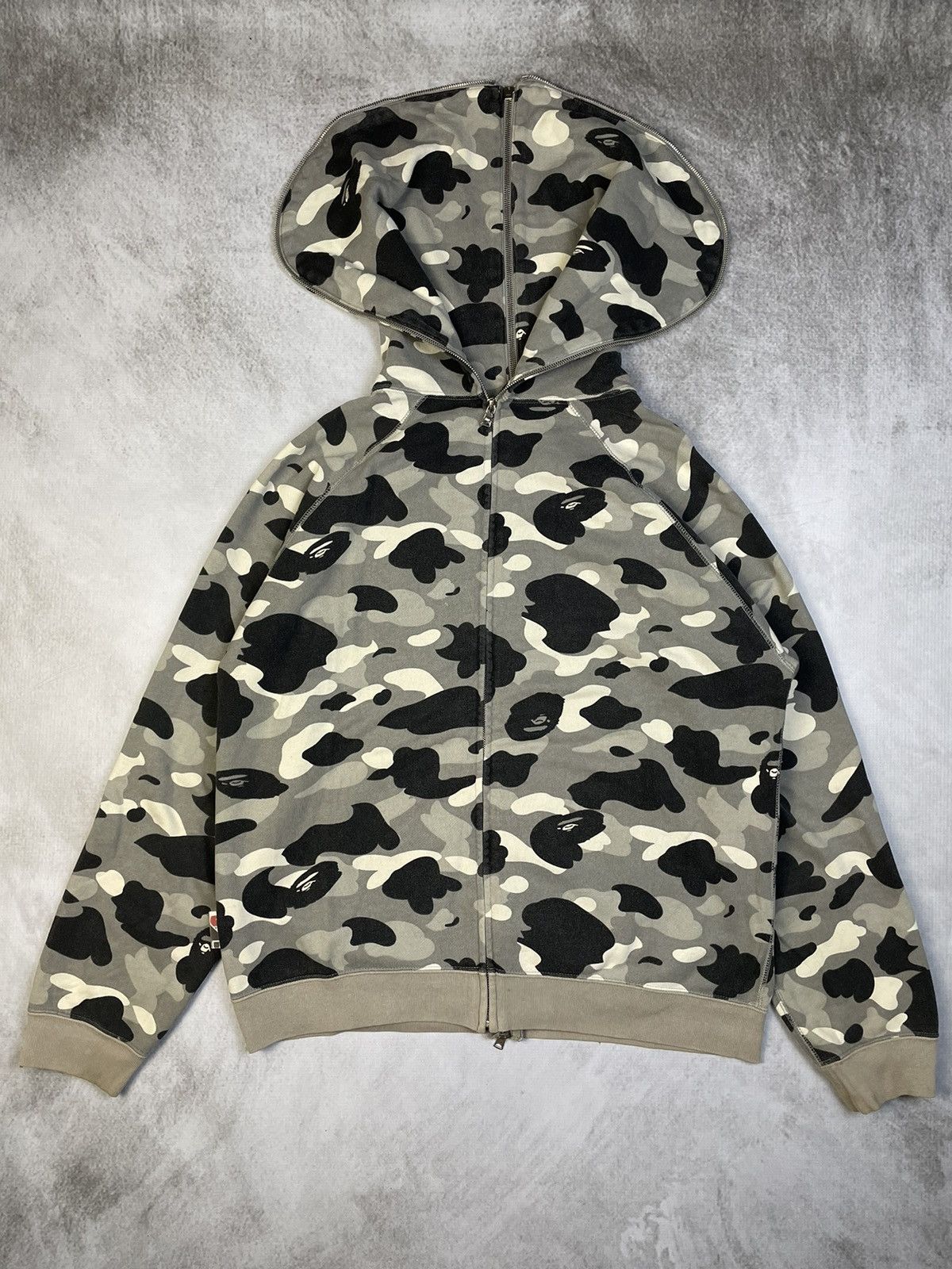 Bape OG Bape 1st Camo Split Hoodie Size US M / EU 48-50 / 2 - 11 Thumbnail