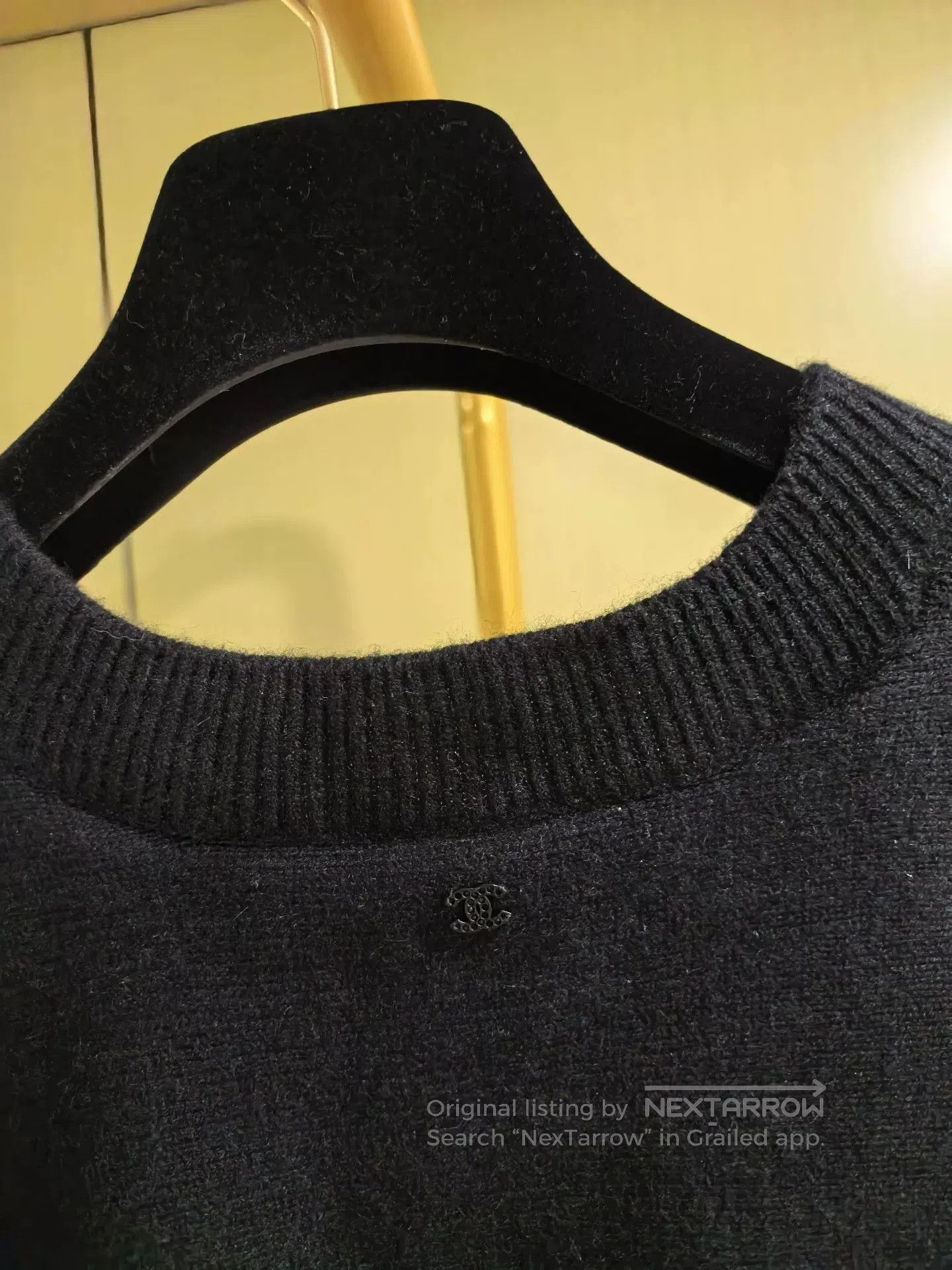 Chanel Chanel Black Cashmere Knit Poncho Sweater. Size S / US 4 / IT 40 - 2 Thumbnail