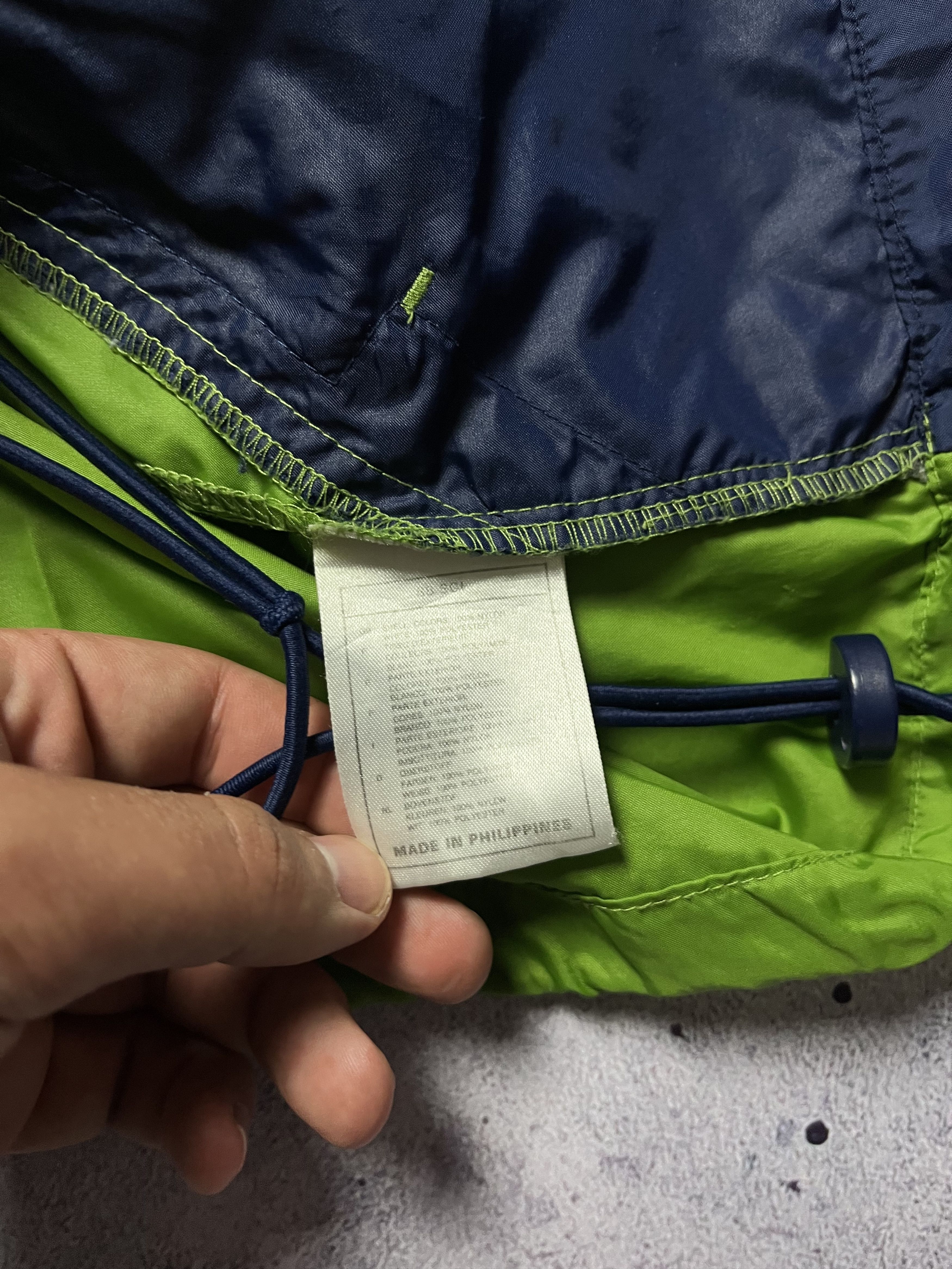 Nike Nike 90's Vintage Oversize Big Logo Windbreaker Light Jacket Size US L / EU 52-54 / 3 - 8 Thumbnail