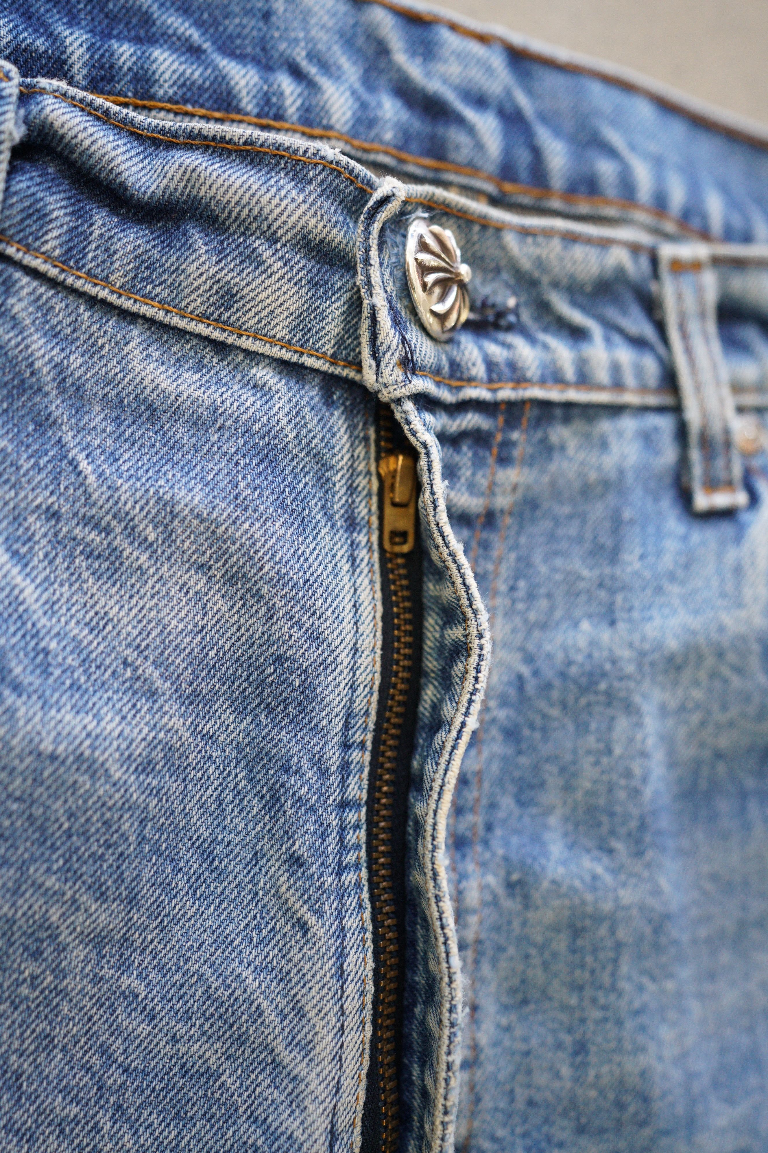 Chrome Hearts Chrome Hearts Levi's 517 Black Cross Patch Jeans - 36 Size US 36 / EU 52 - 8 Thumbnail