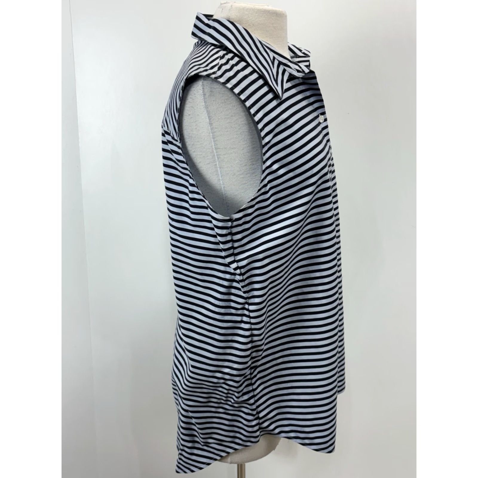 Vintage Chicos Striped Button-Up Tunic Shirt Sz 3 US X-Large Sleeveless Non-Iron Classic Blue/Grey, Black Women Shirt Mens? Size XL / US 12-14 / IT 48-50 - 4 Thumbnail
