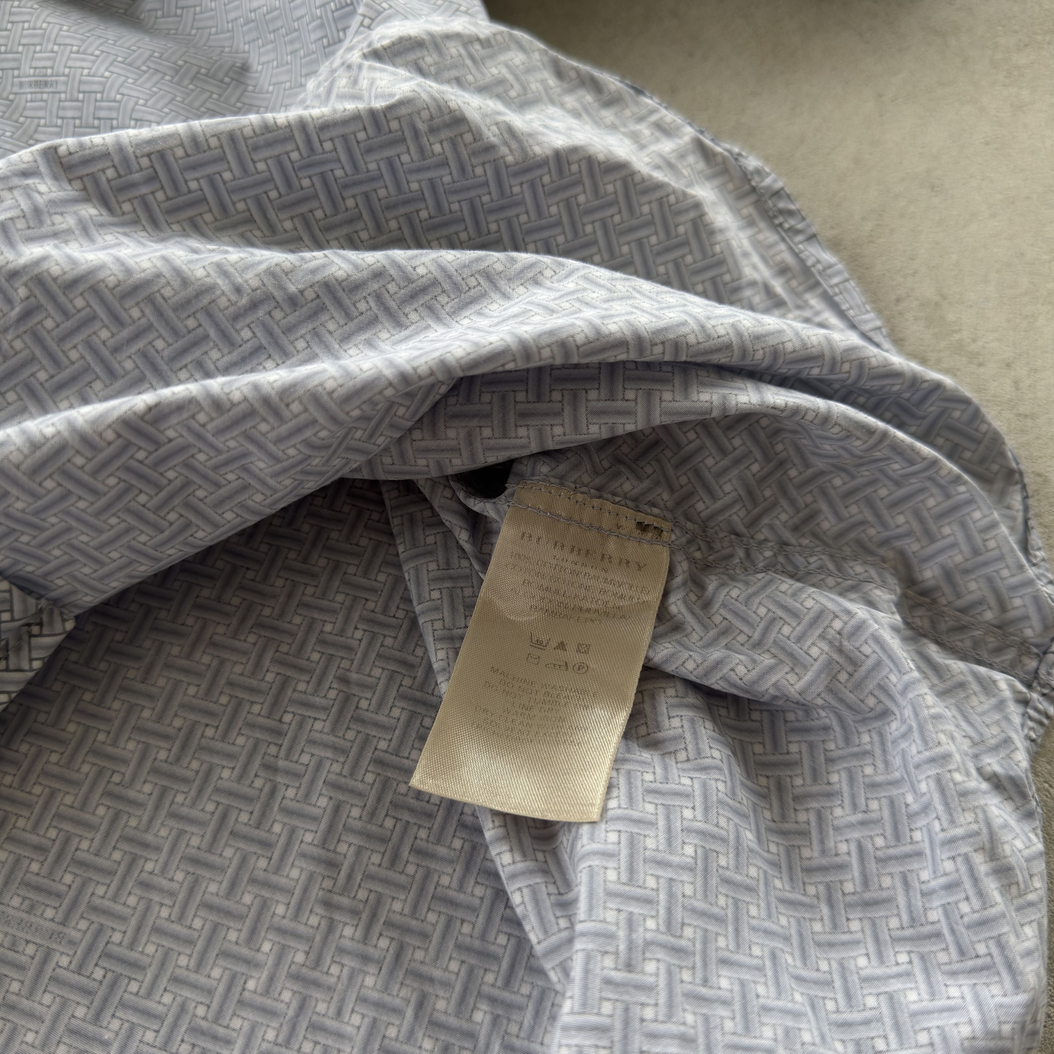 Burberry Burberry London Grey Patterned Button Down Shirt Italy XL Size US XL / EU 56 / 4 - 6 Thumbnail