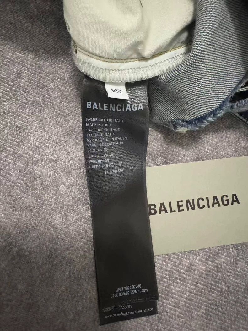 Balenciaga Balenciaga size XS New denim shorts in summer Size US 26 / EU 42 - 4 Thumbnail