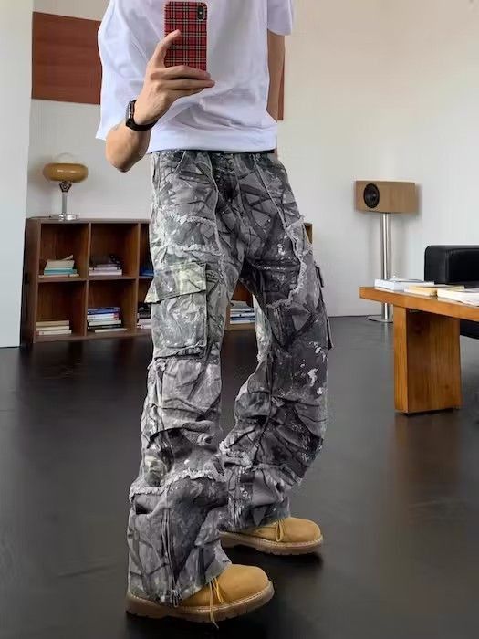 image of Vintage Camouflage Y2K Fashion Baggy Jeans Cargo Pants, Men's (Size 30)