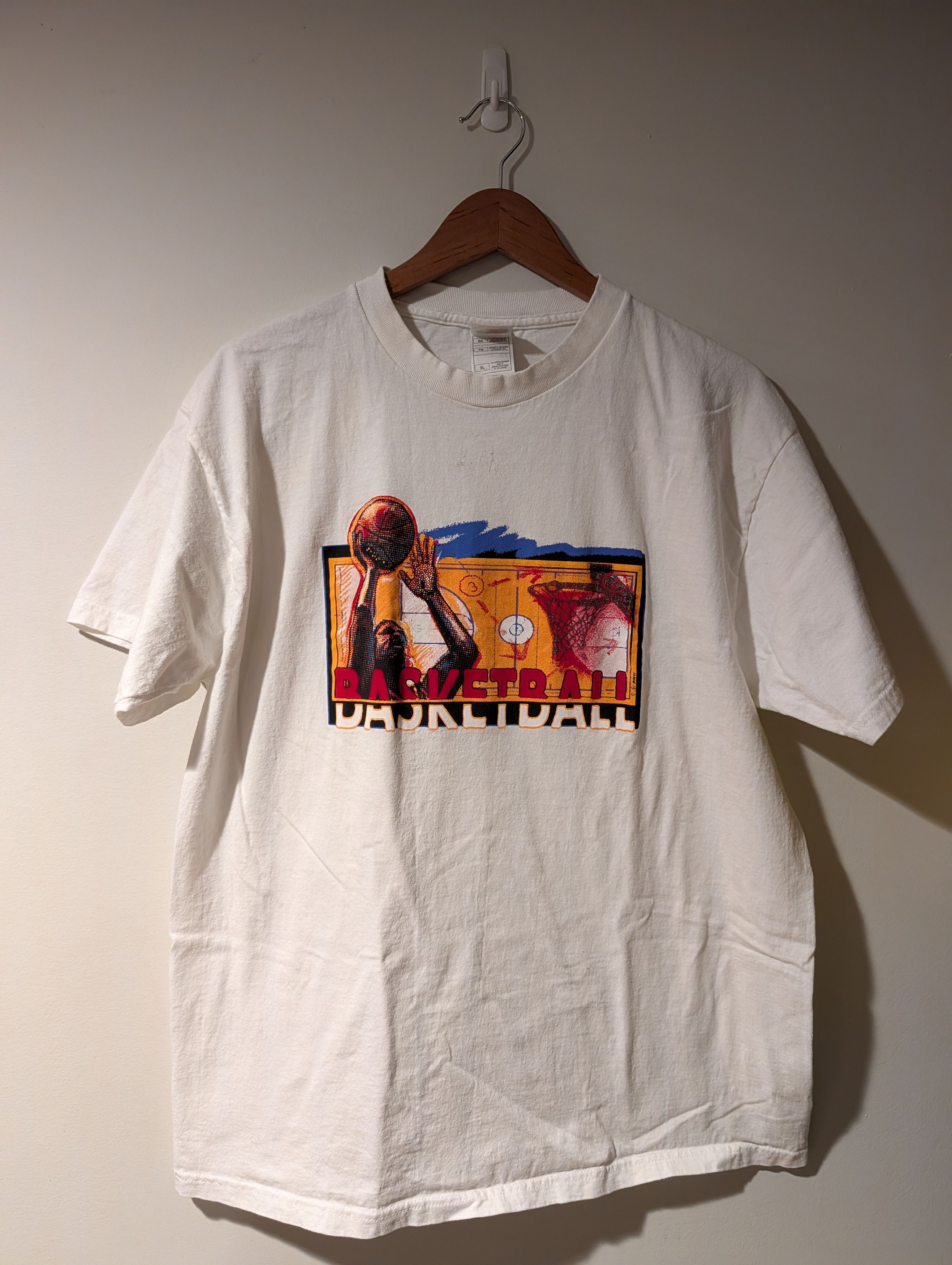 Vintage Vintage 90s Basketball Graphic T-Shirt Sports Hoop Shooter Size US XL / EU 56 / 4 - 1 Thumbnail