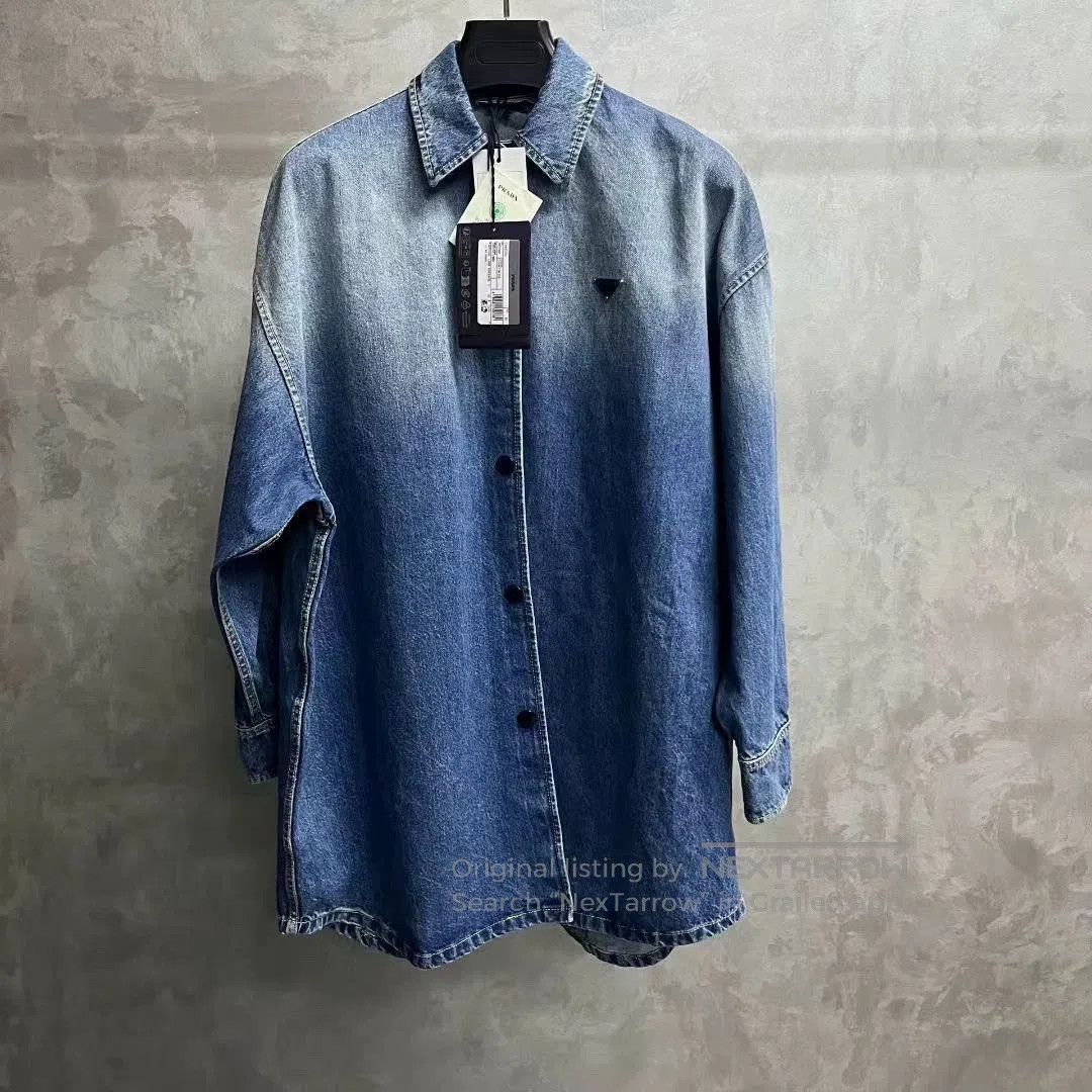 Prada prada long sleeve denim shirt with logo. Size US M / EU 48-50 / 2 - 1 Thumbnail