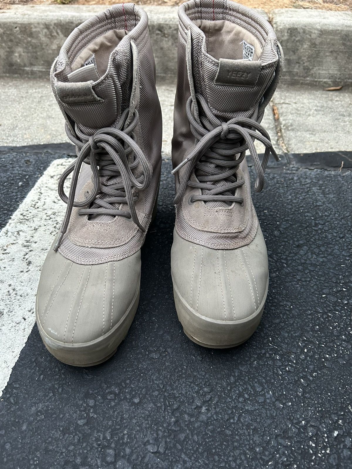 Yeezy 950 replica sales