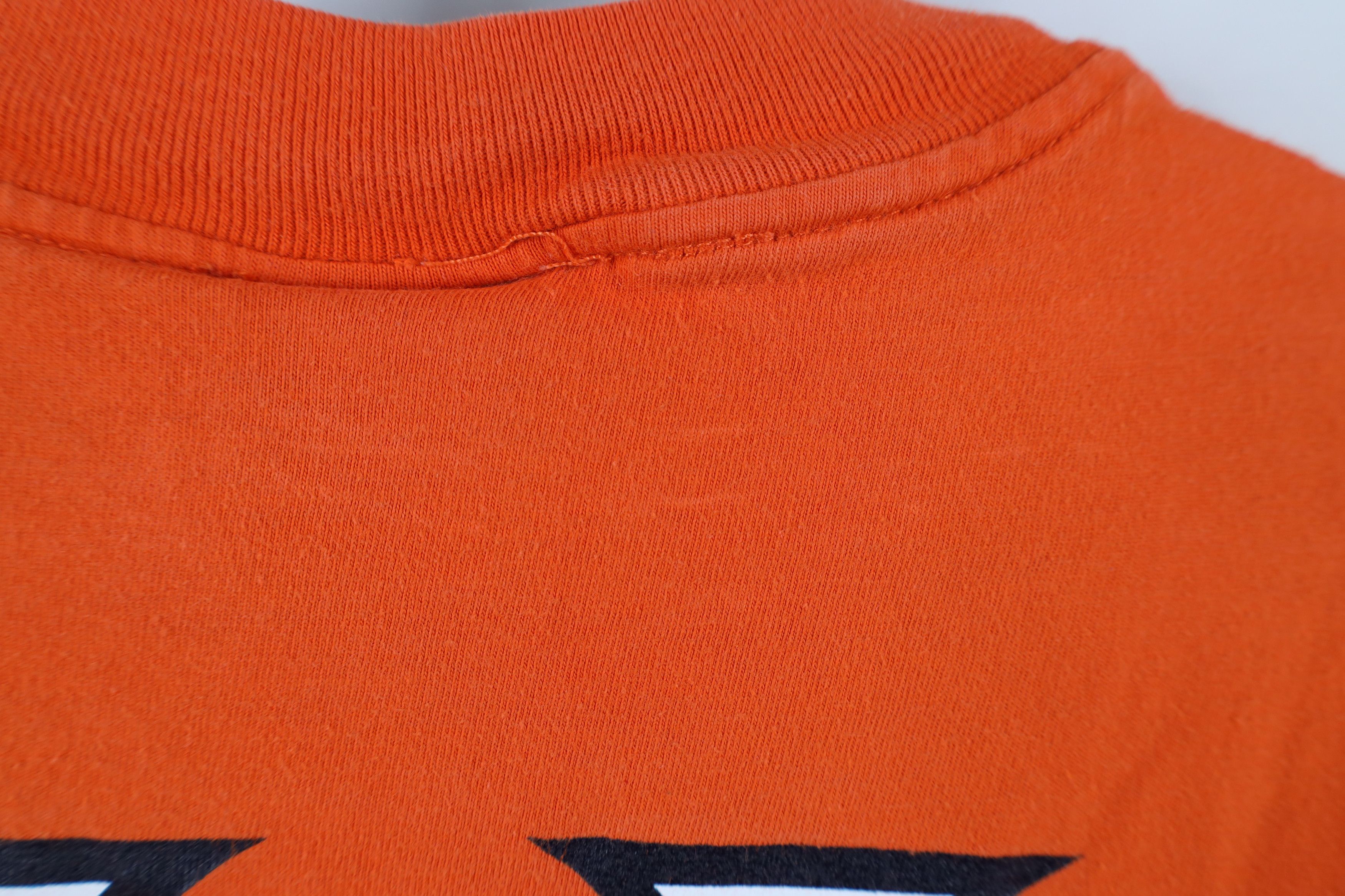 Vintage Vintage 90s University of Virginia Short Sleeve T-Shirt USA Size US M / EU 48-50 / 2 - 11 Thumbnail