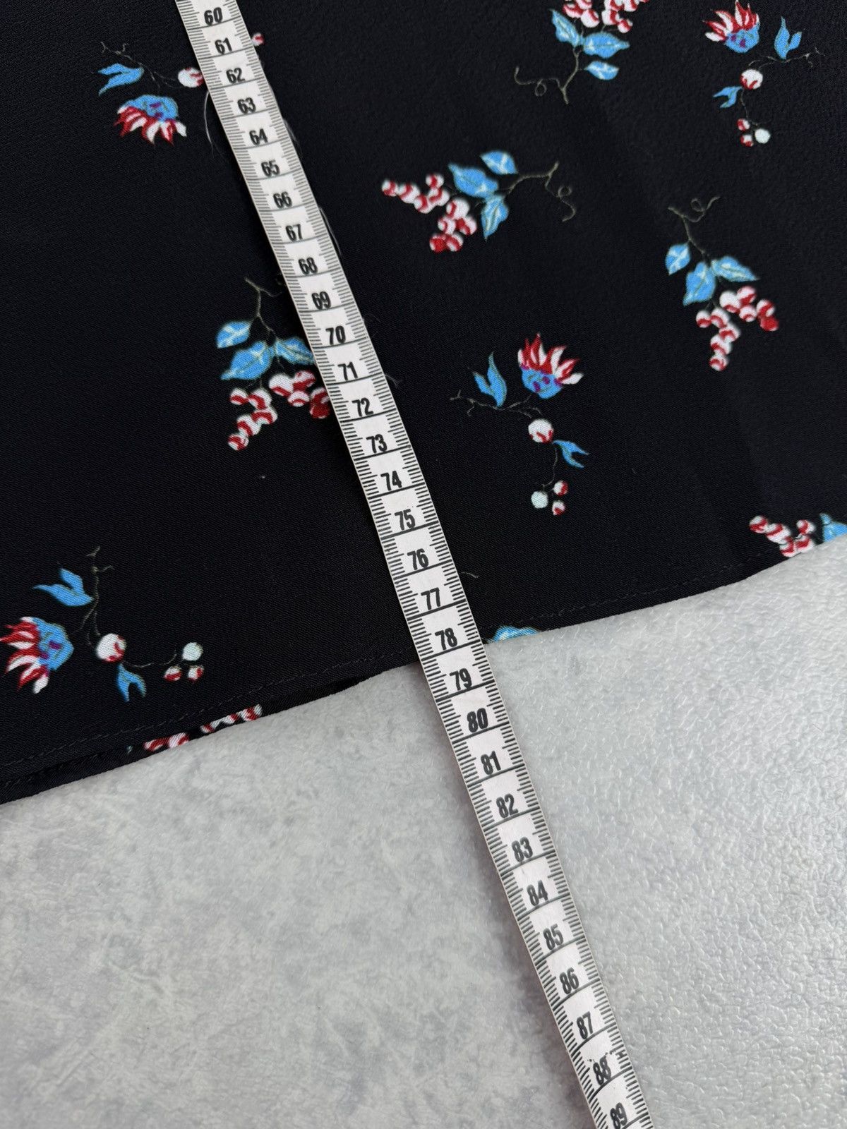 Diane von Furstenberg Diane Von Furstenberg Floral Skirt Black Size S Size 27" / US 4 / IT 40 - 17 Thumbnail