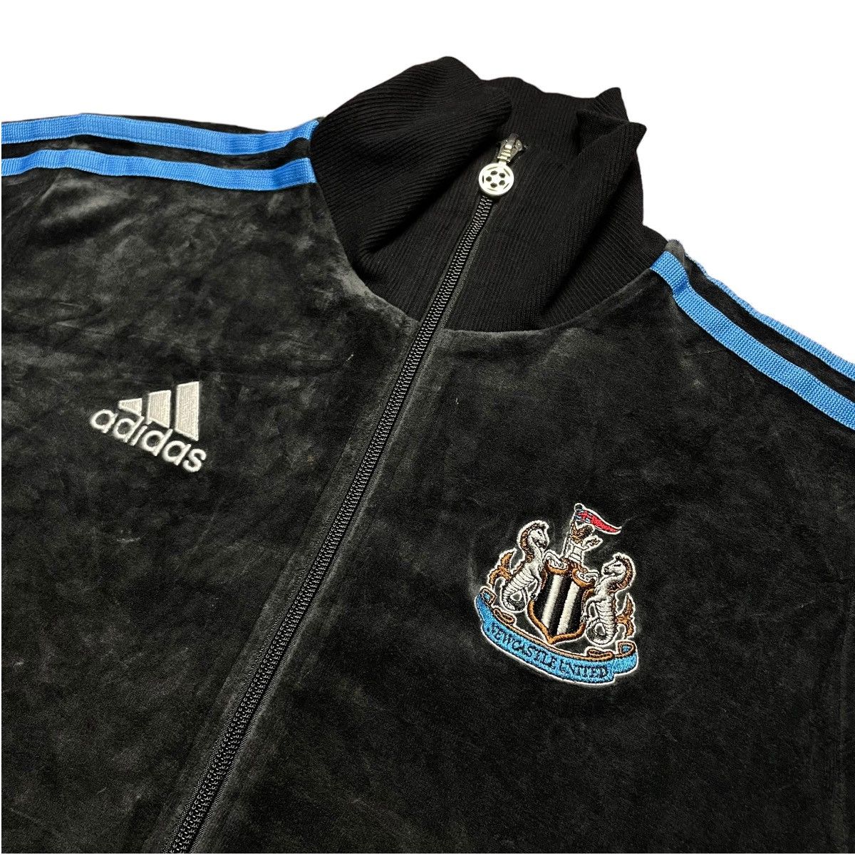 ⚽️👕 Y2K ADIDAS NEWCASTLE UNITED VELVET 3 STRIPES TRACKTOP