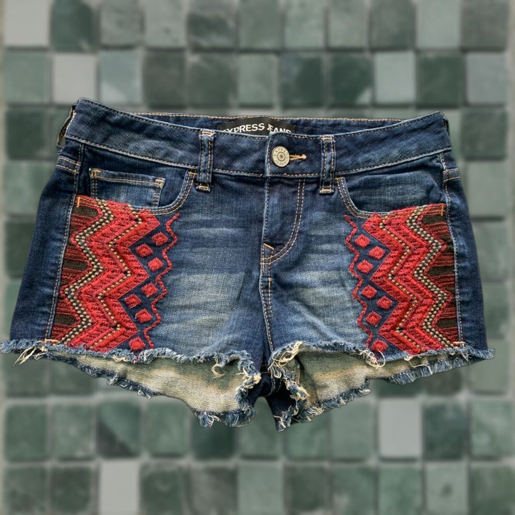 Express Express Jeans Women's Shorts Denim Blue Embroidered Size 00 Denim Blue Embroidered Shorts Size 24" / US 00 / IT 34 - 1 Thumbnail
