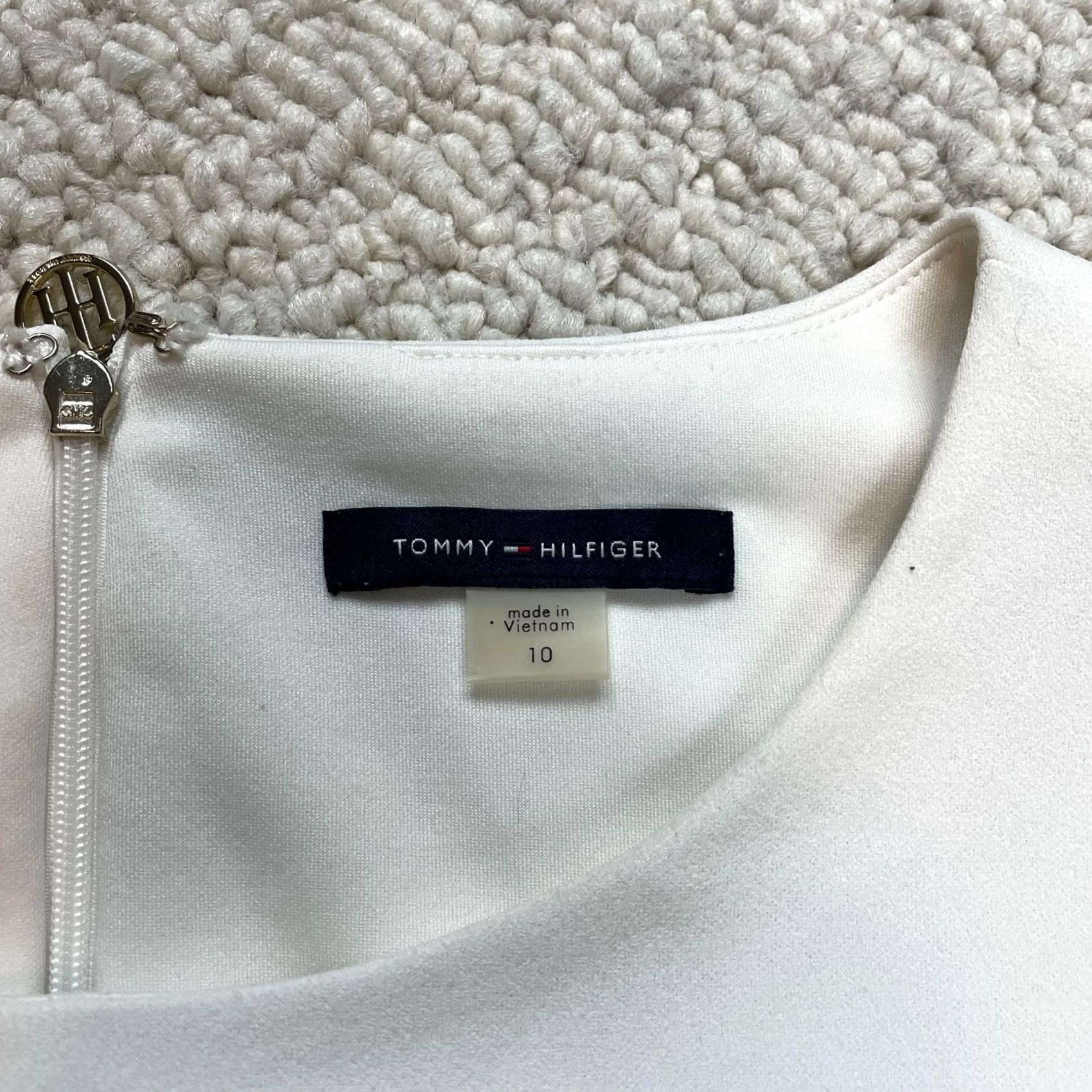 Tommy Hilfiger VINTAGE? No. Size L / US 10 / IT 46 - 7 Thumbnail