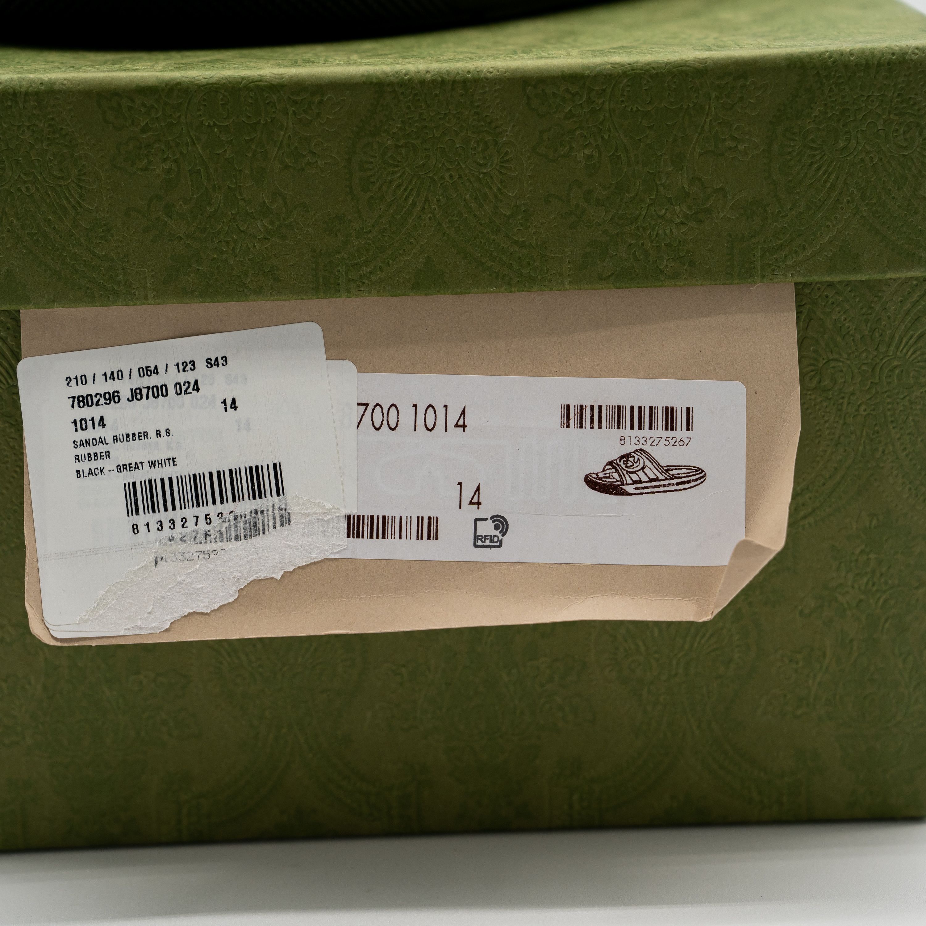 Gucci 14.5 US Gucci Black GG Rubber Slides Sandals White Size US 15 / EU 48 - 11 Thumbnail